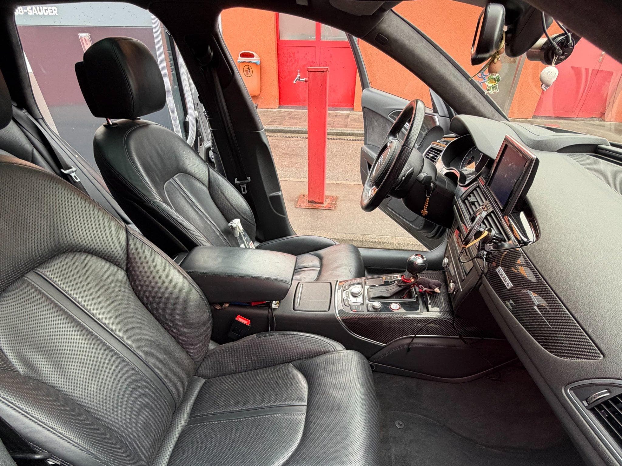 Audi RS6 Dynamic+ (2018) - Photo 9