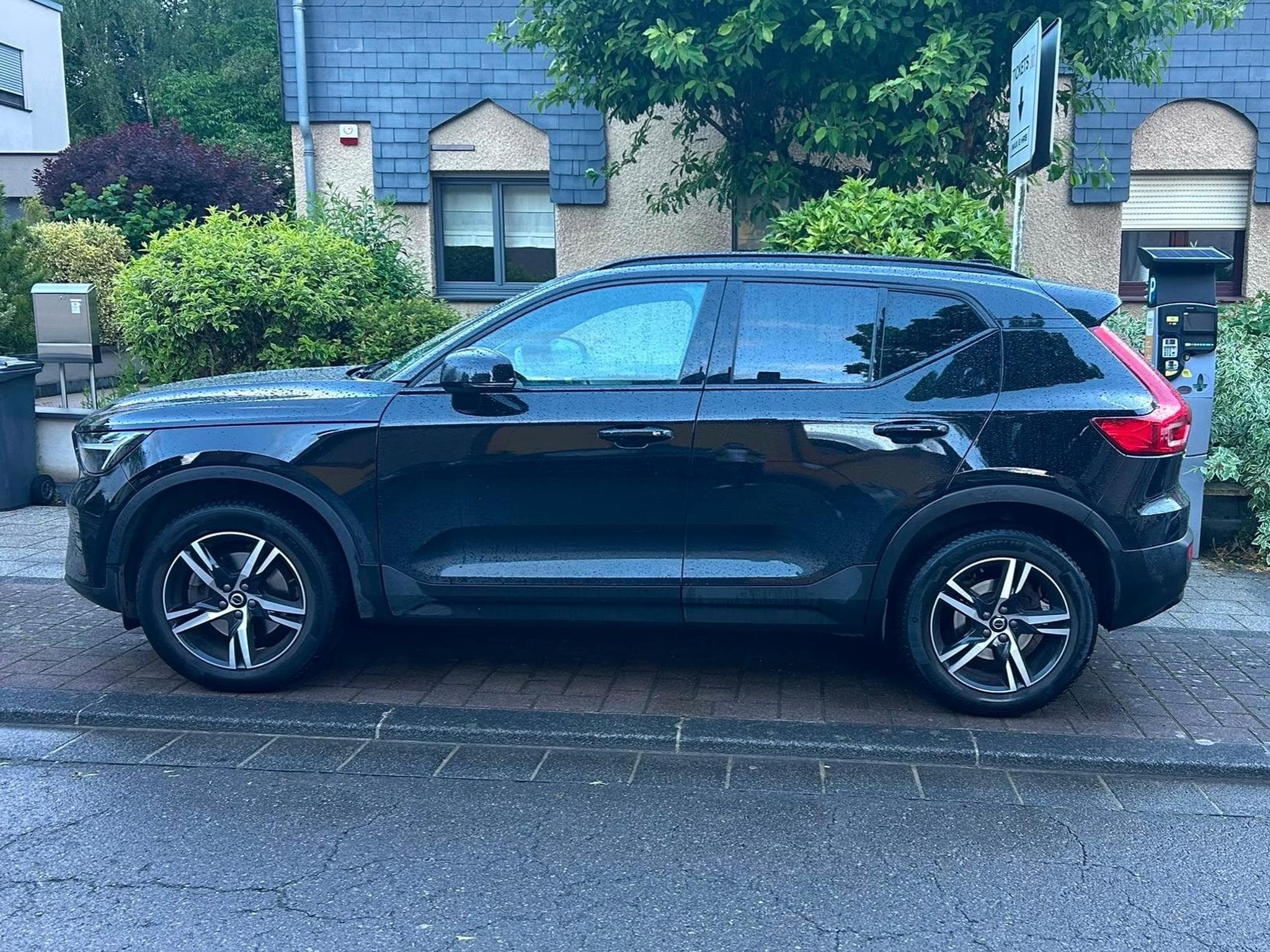 Volvo XC40 Core B3 (2023) - Photo 5