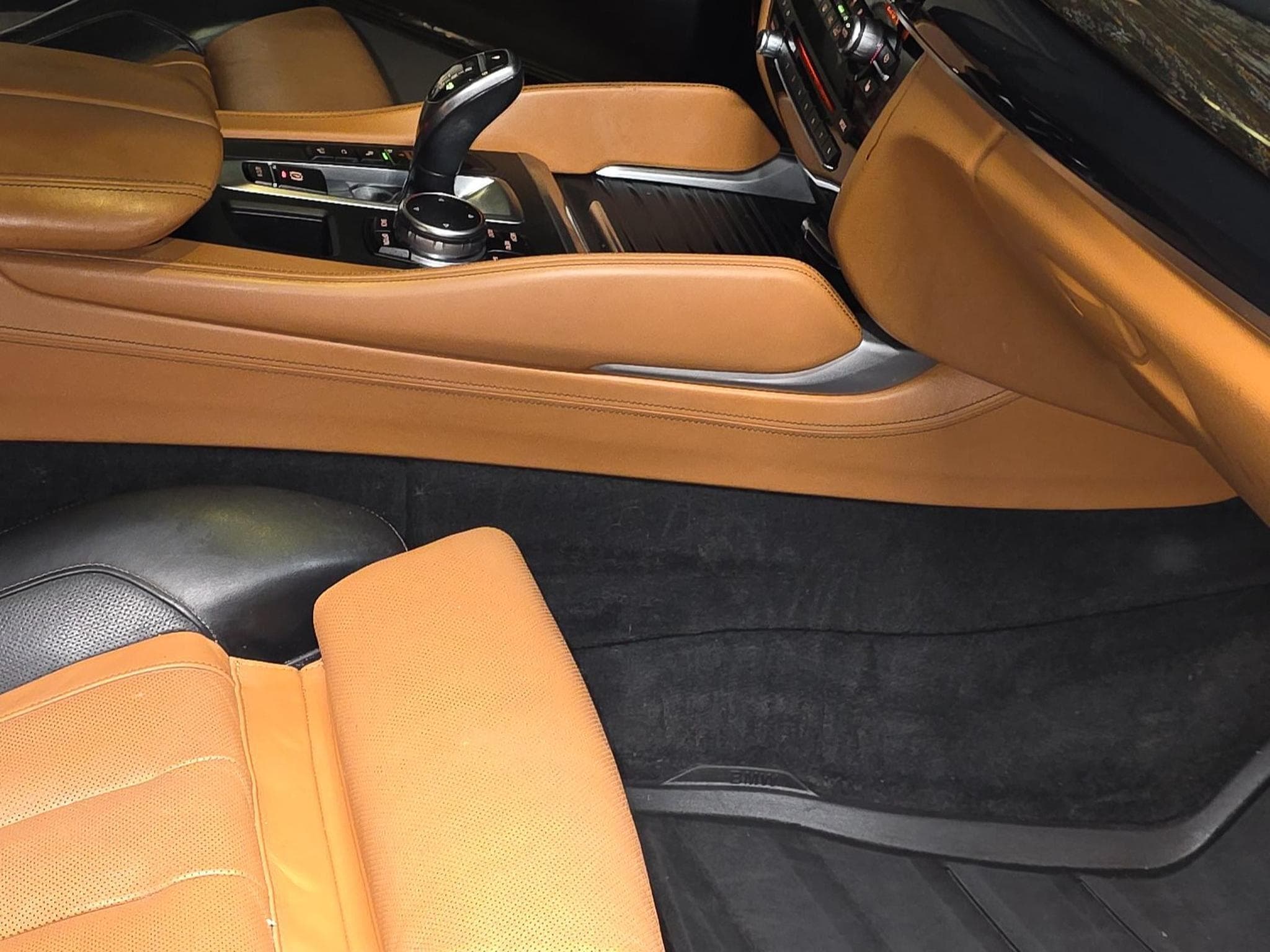 BMW X6 Invidulal x6 (2015) - Photo 12
