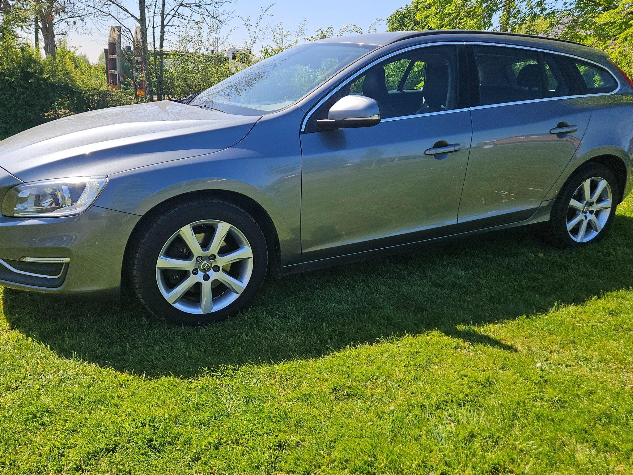 Volvo V60 SUMMUM (2017) - Photo 4