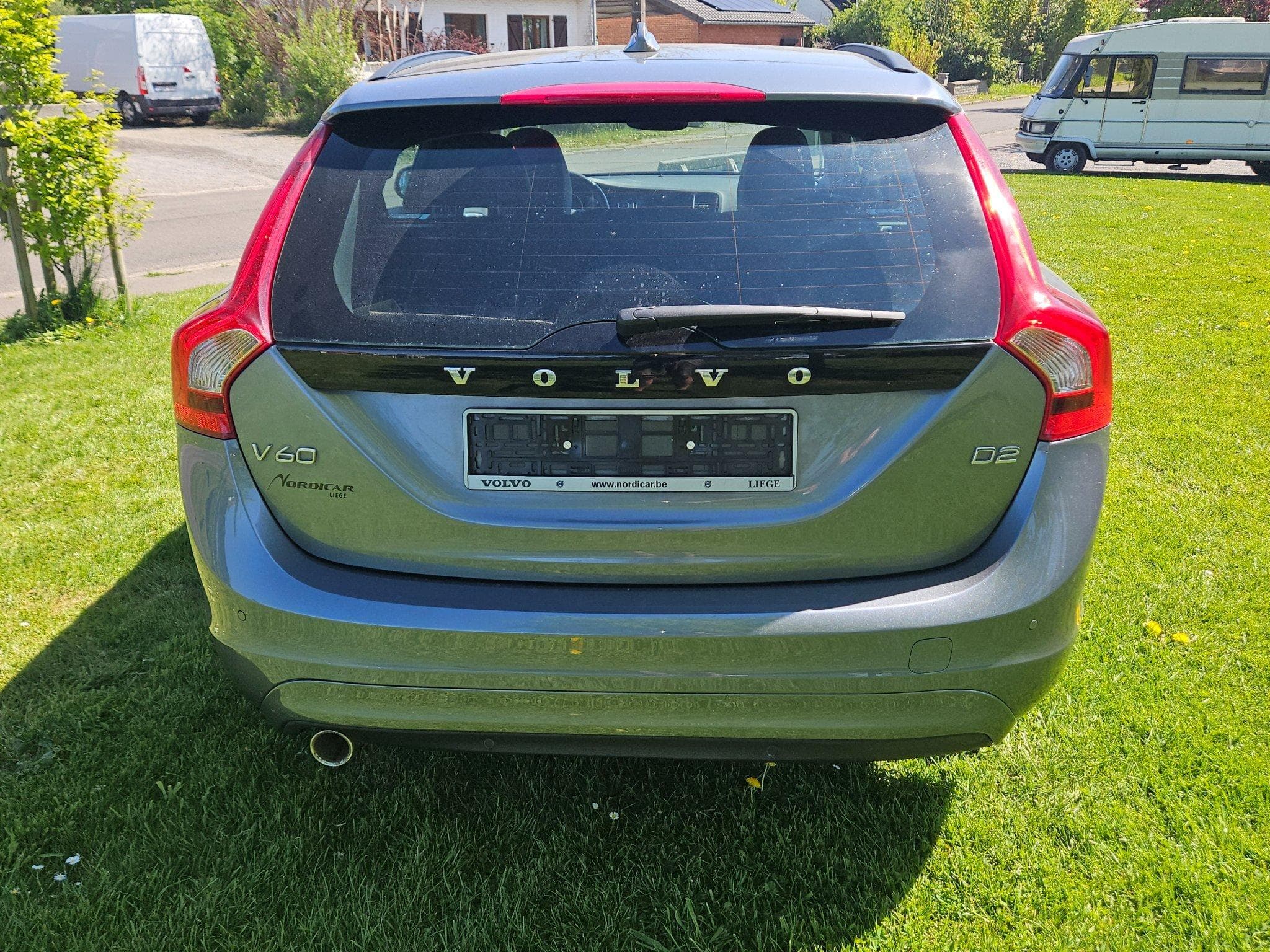 Volvo V60 SUMMUM (2017) - Photo 6