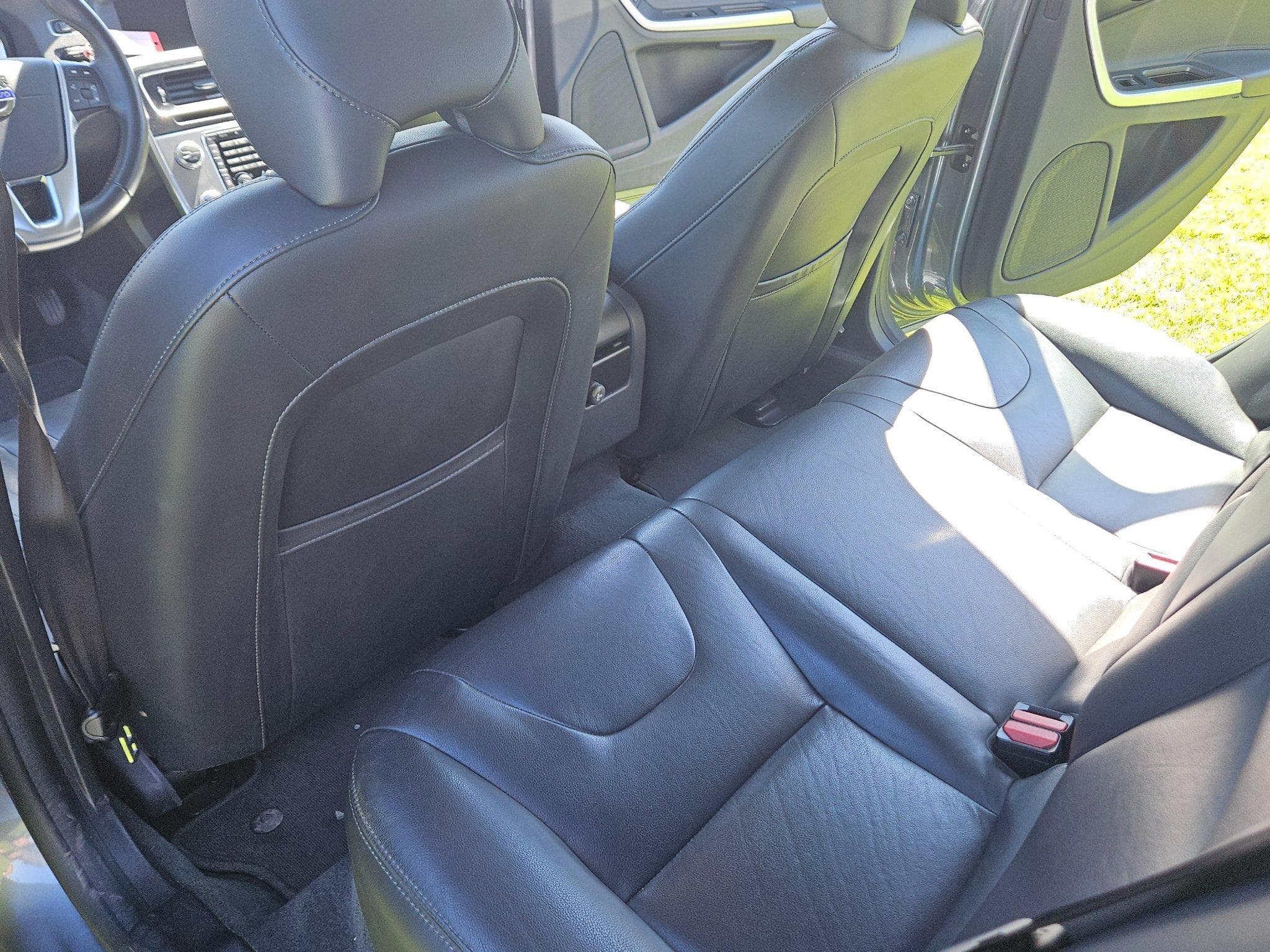 Volvo V60 SUMMUM (2017) - Photo 9