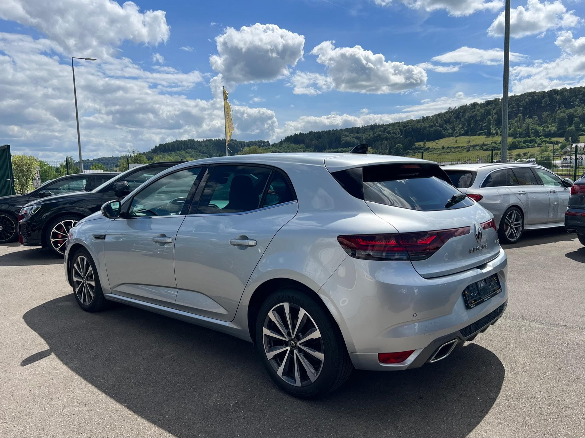 Renault Megane R.S Line 1.3TCe 160CV Auto. BOSE (2021) - Photo 2