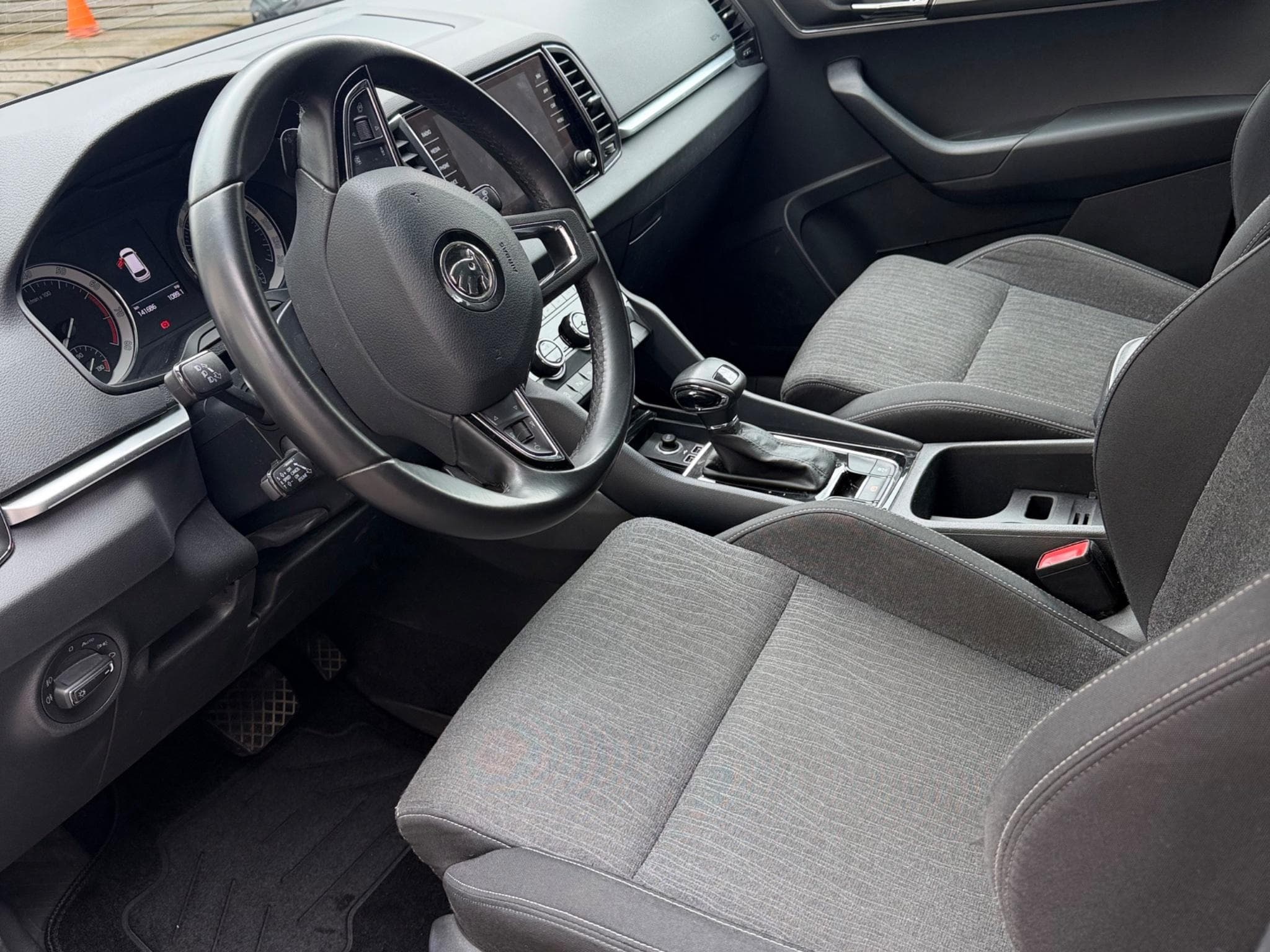 Skoda Karoq 1.5 TSI DSG Style (2019) - Photo 4