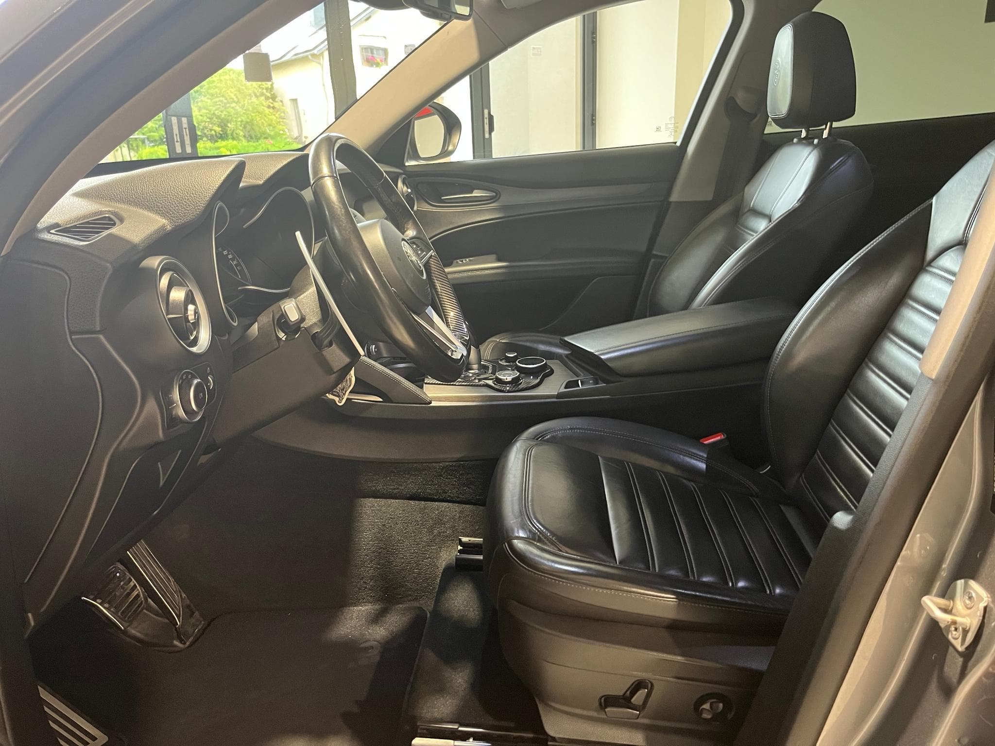 Alfa-Romeo Stelvio Stelvio 2.0 Turbo 16V AT8-Q4 First Edition (2018) - Photo 12