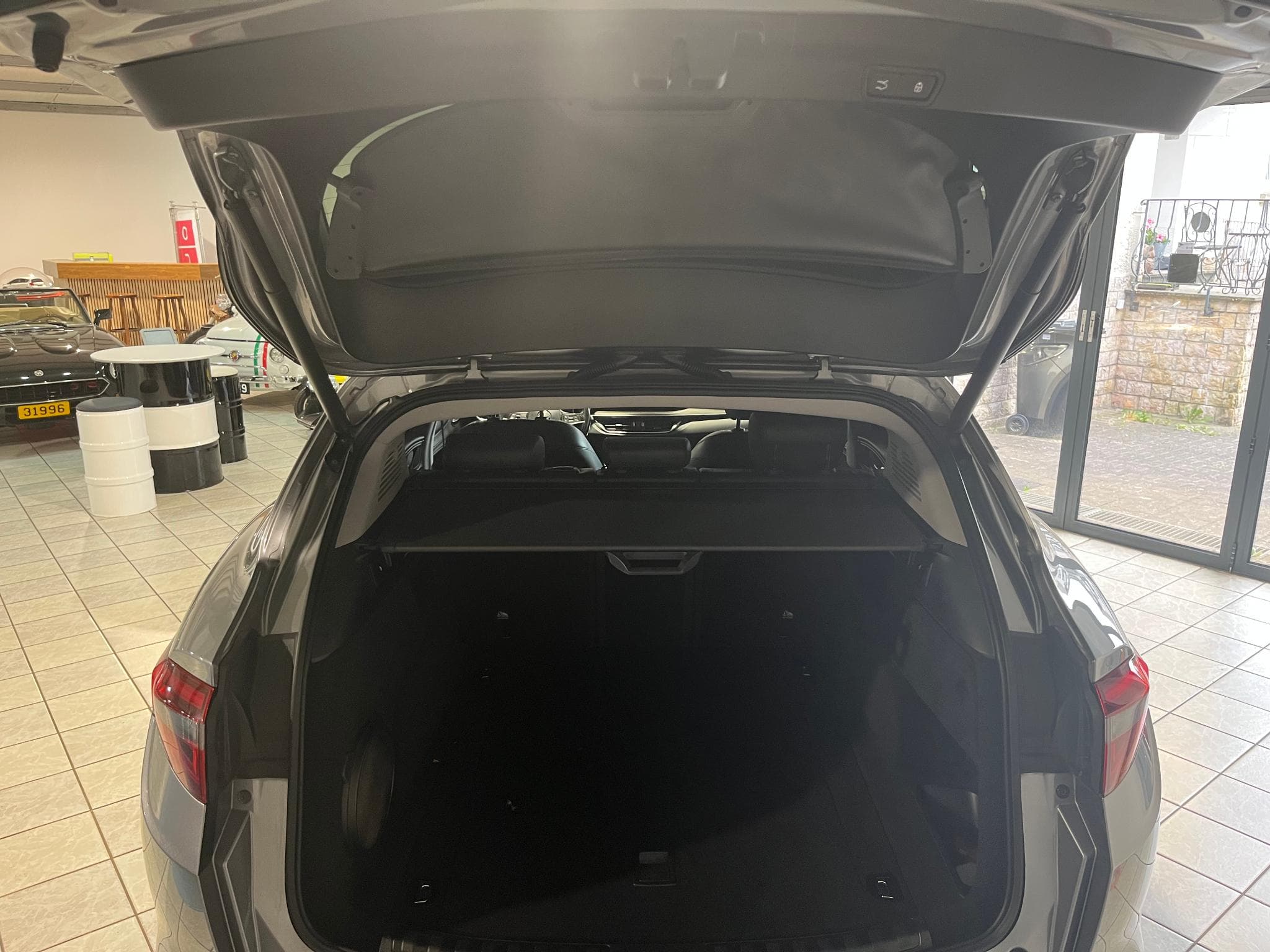 Alfa-Romeo Stelvio Stelvio 2.0 Turbo 16V AT8-Q4 First Edition (2018) - Photo 20