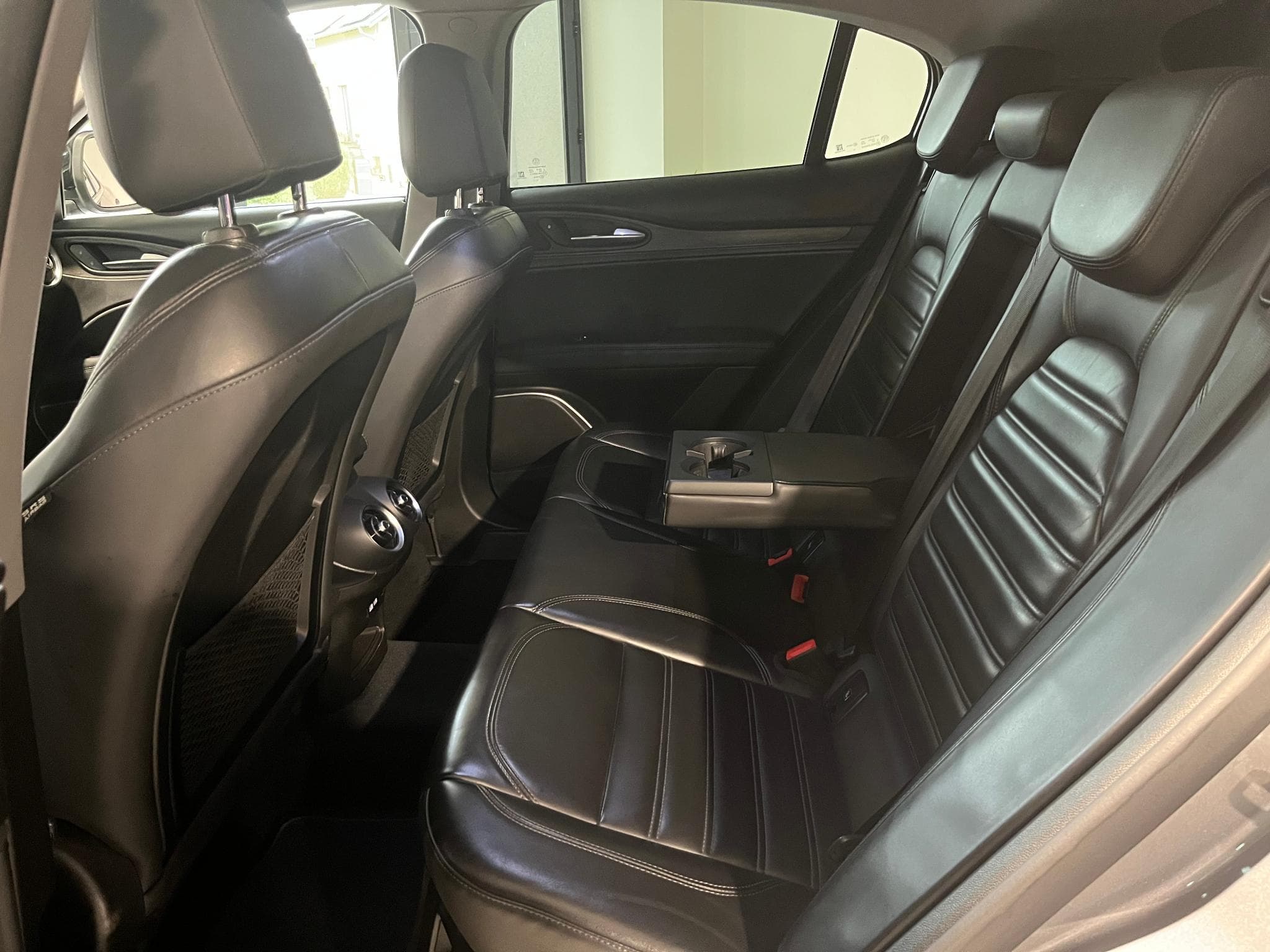 Alfa-Romeo Stelvio Stelvio 2.0 Turbo 16V AT8-Q4 First Edition (2018) - Photo 24