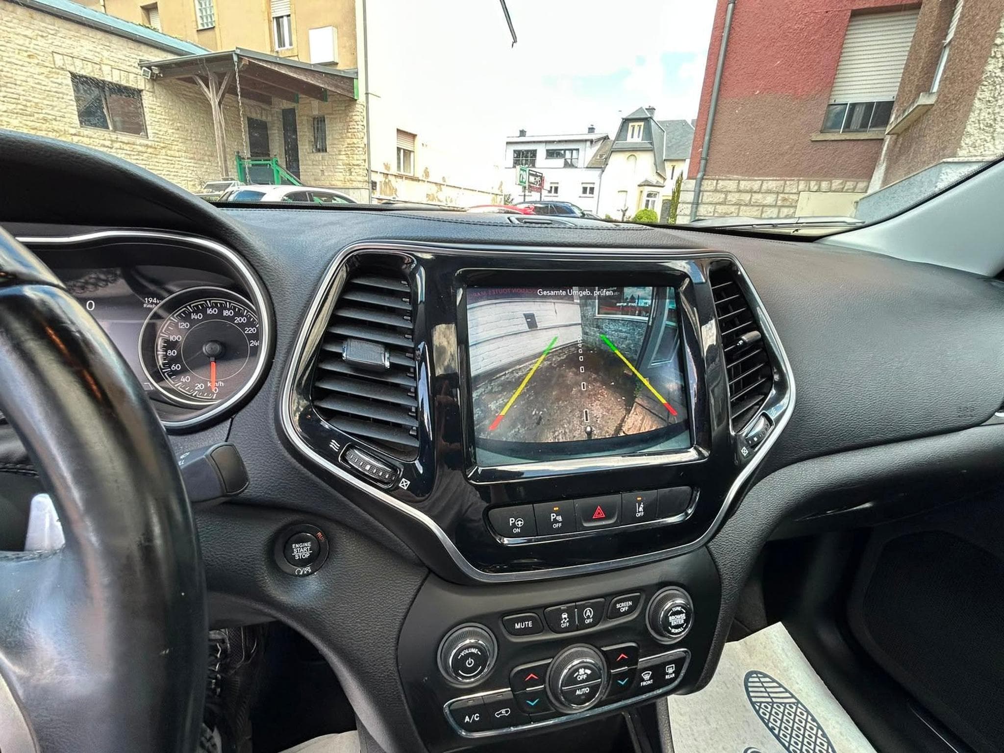 Jeep Cherokee 2.2 D 194CV 4X4 AUTOMATIQUE PANORAMA CUIR (2019) - Foto 13