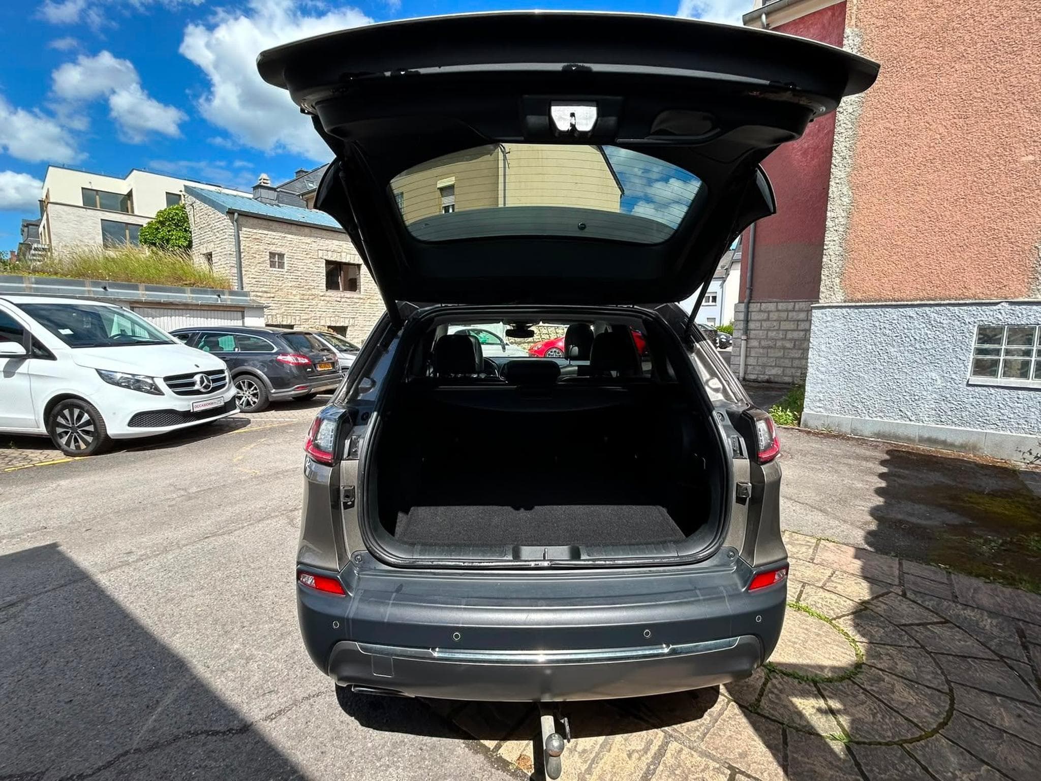 Jeep Cherokee 2.2 D 194CV 4X4 AUTOMATIQUE PANORAMA CUIR (2019) - Foto 5