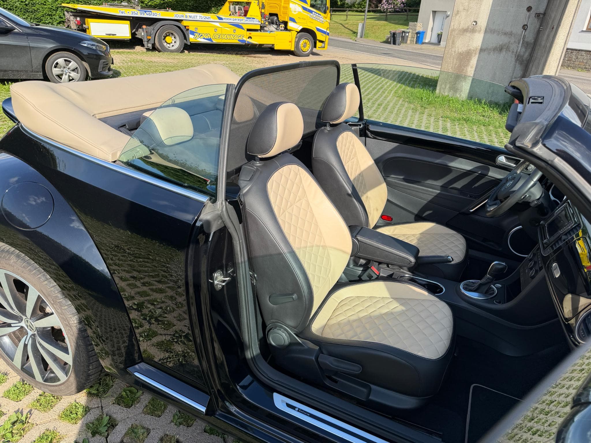 VW New Beetle Cabrio 2.0 TSI Volkswagen Exclusive (2015) - Foto 11