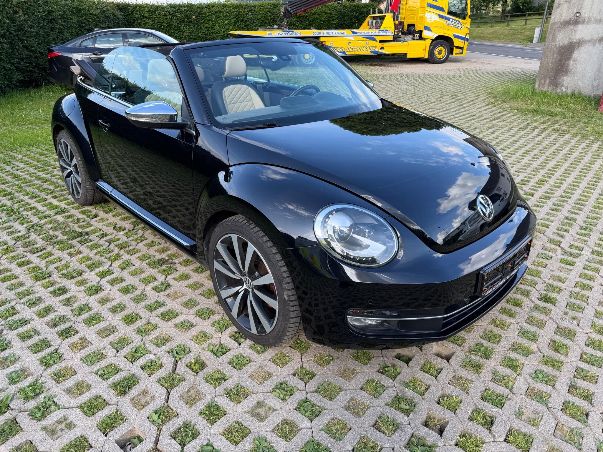 VW New Beetle Cabrio 2.0 TSI Volkswagen Exclusive (2015) - Foto 8