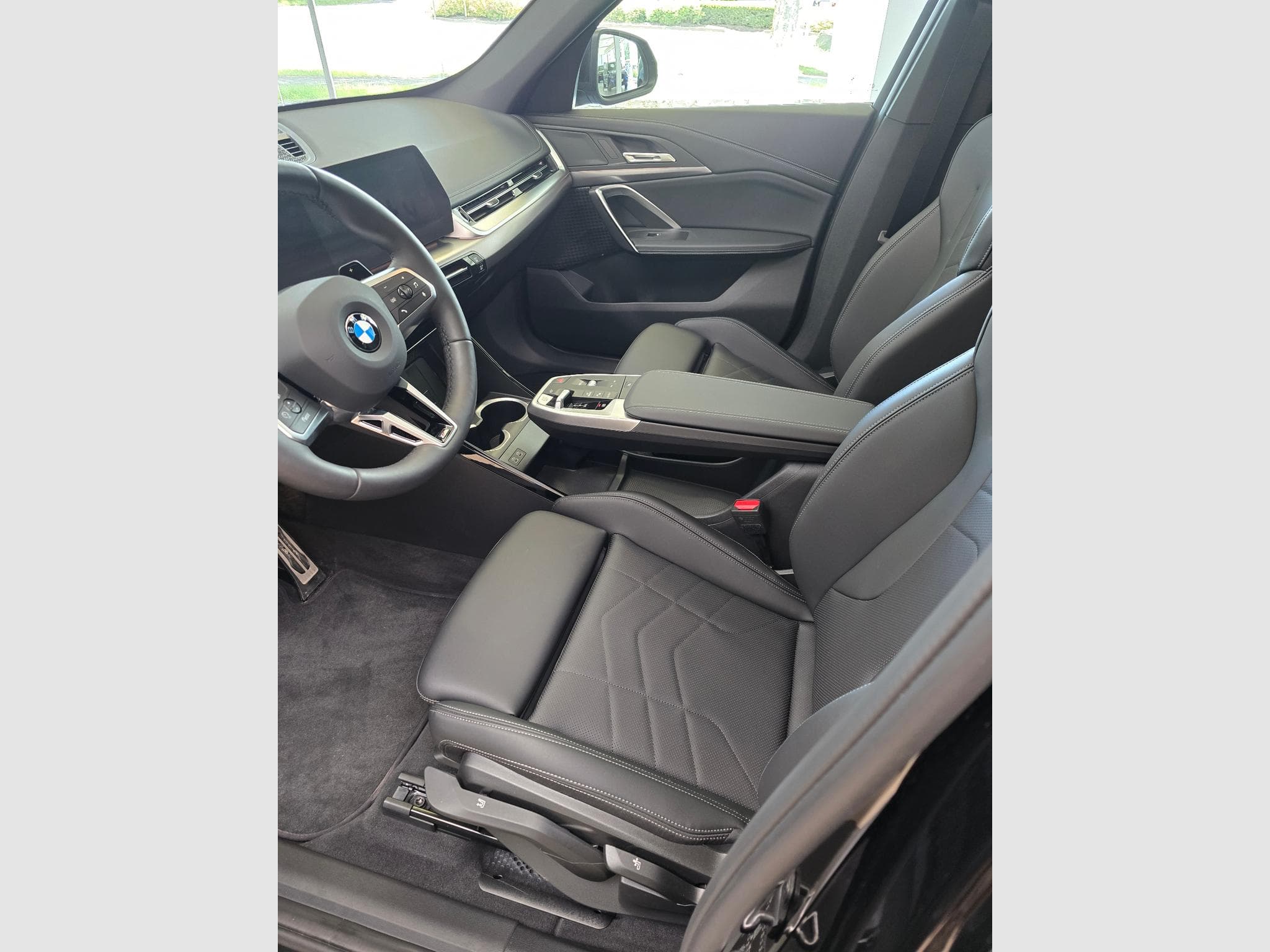 BMW X1 sDrive 18i M-Sport, Toit ouvrant (2025) - Photo 2
