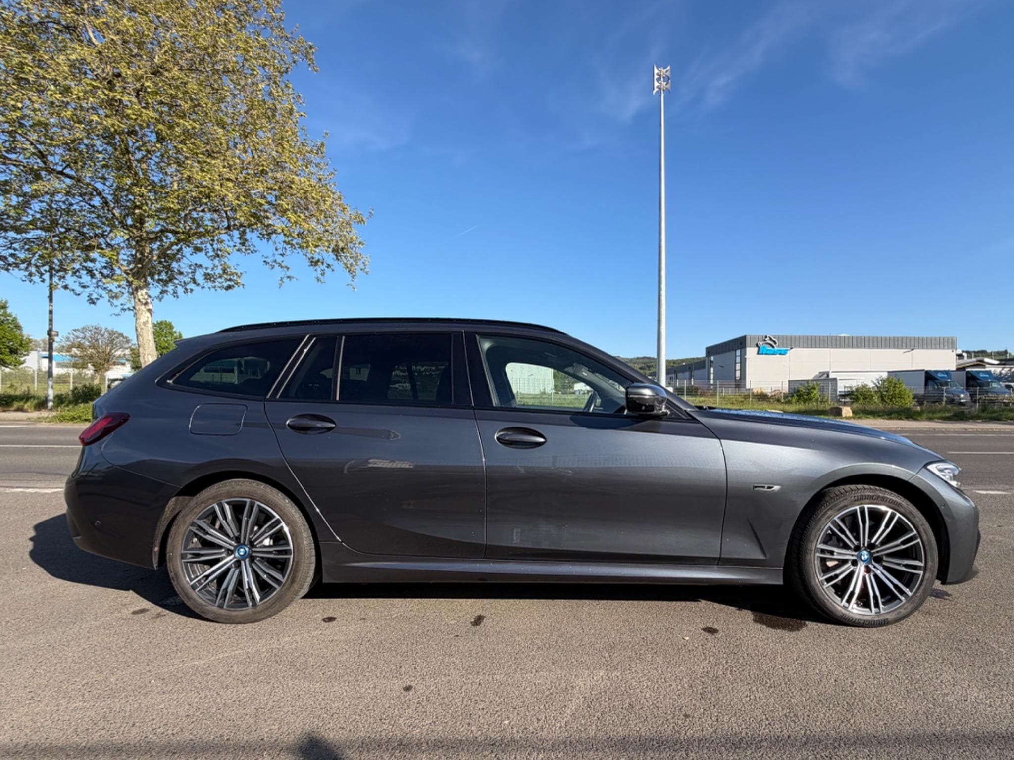 BMW 330 330e M Sport BMW warranty 11/29 (2022) - Photo 3