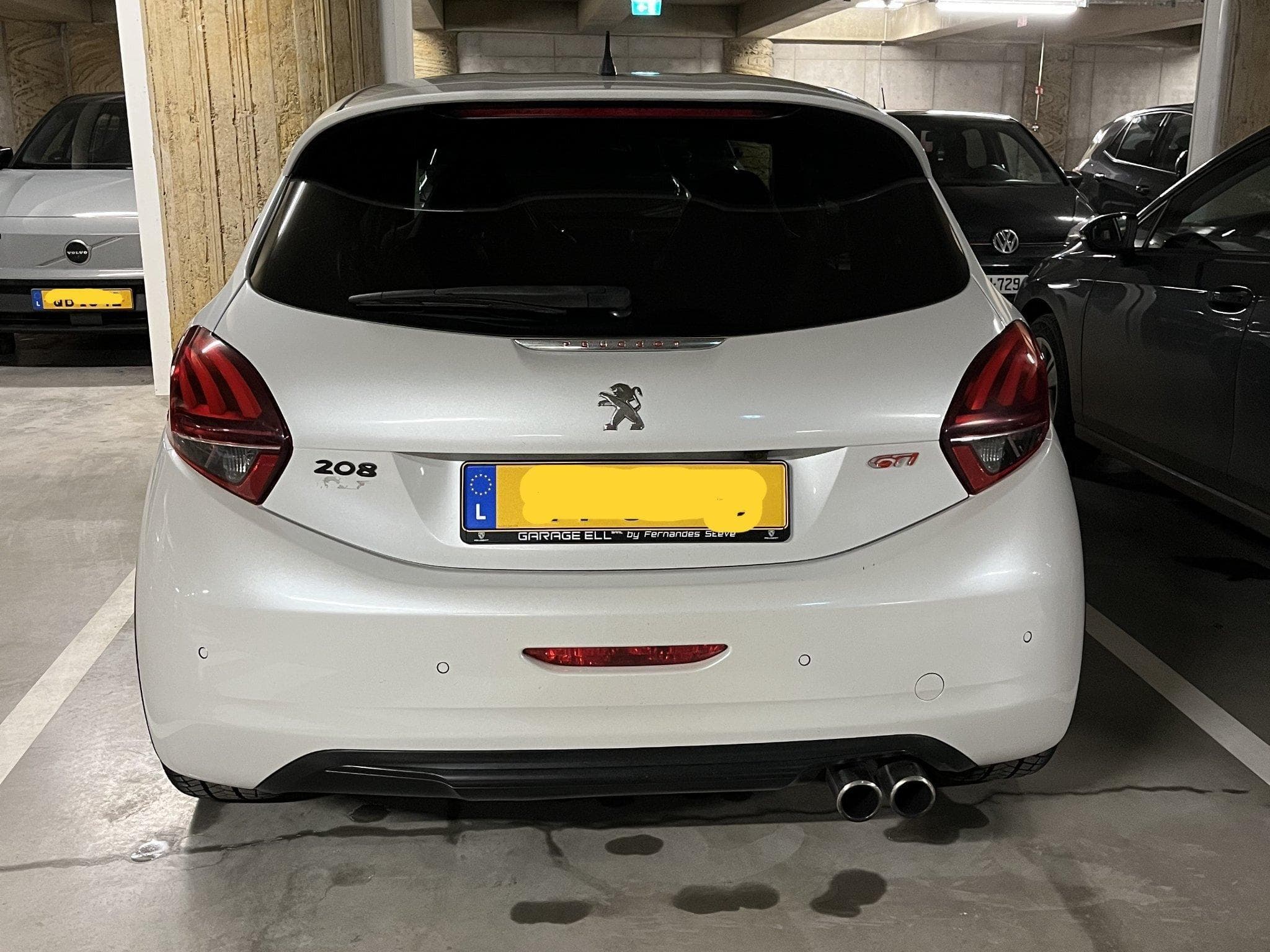 Peugeot 208 Gti By Peugeot Sport (2017) - Photo 4
