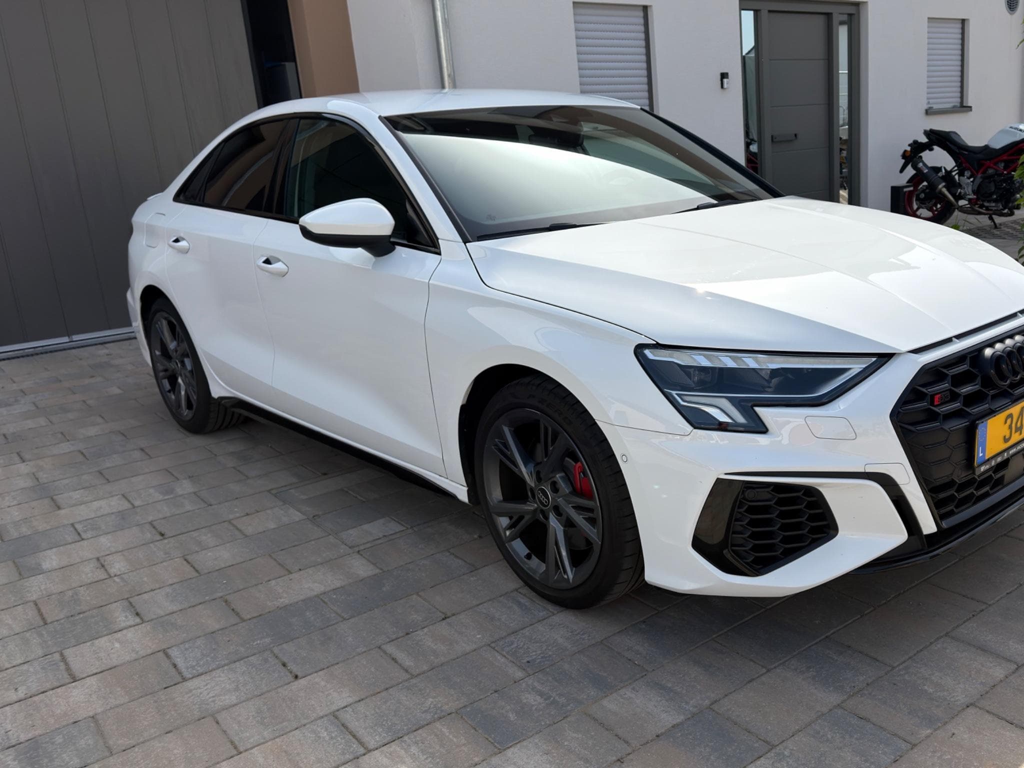 Audi S3 Quattro shadow line (2024) - Photo 1