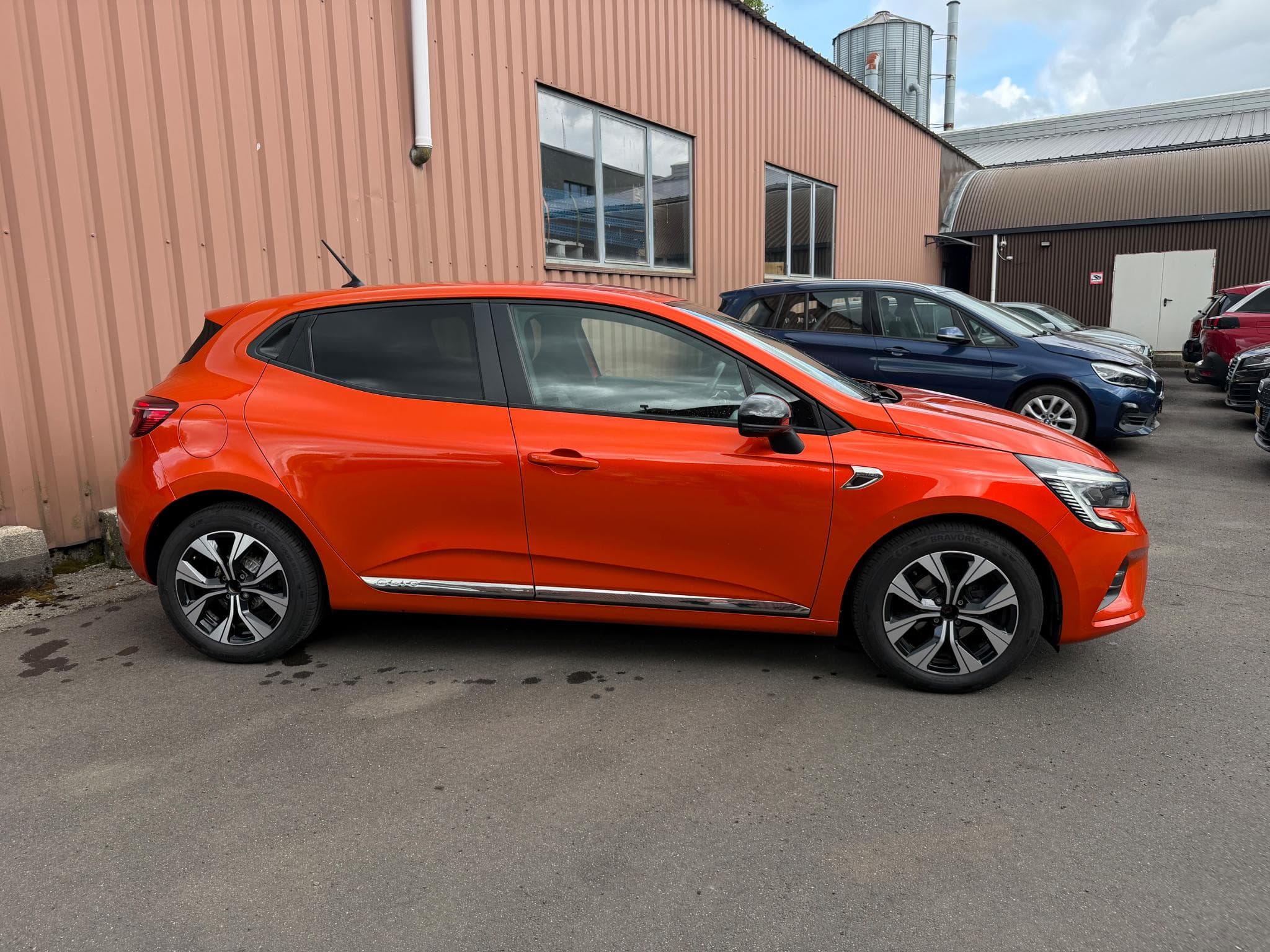 Renault Clio 1.0 TCE 90CH X-Tronic Limited Boîte Auto (2021) - Photo 1