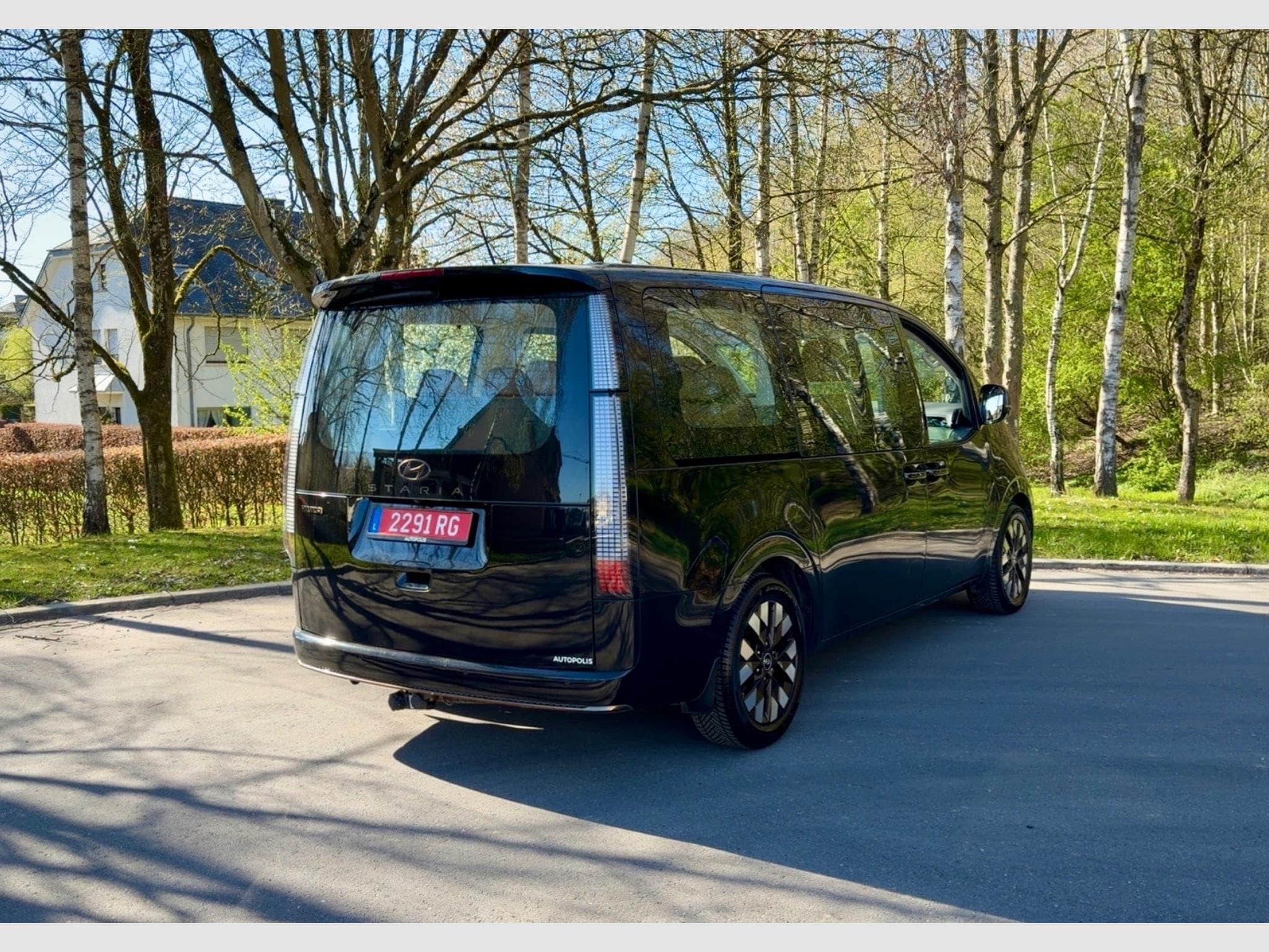 Hyundai Staria Premium Auto. (2023) - Photo 2