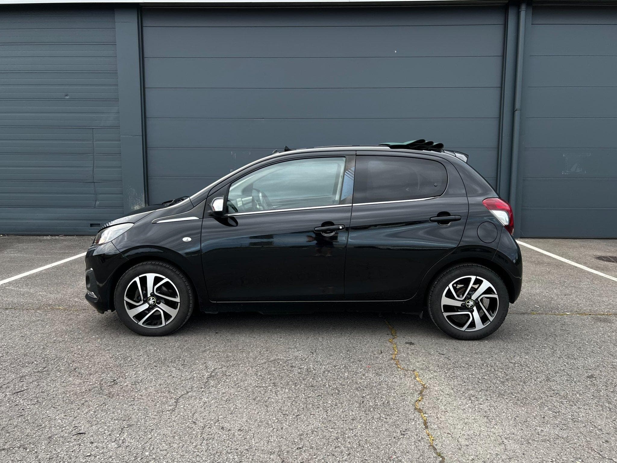 Peugeot 108 108 1.0 VTI Top! Collection *CABRIO* (2020) - Photo 5