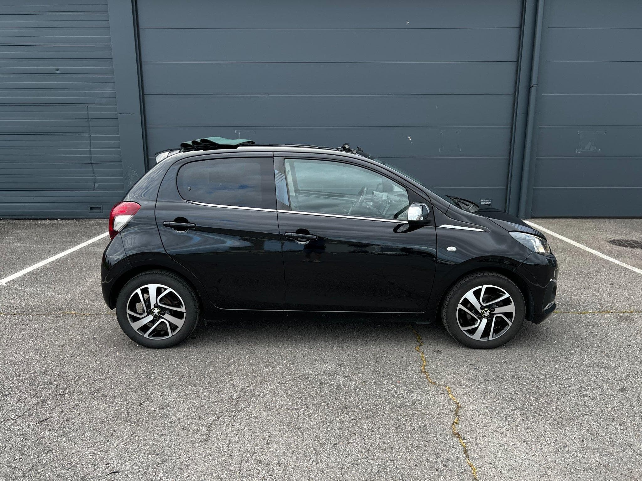 Peugeot 108 108 1.0 VTI Top! Collection *CABRIO* (2020) - Photo 6