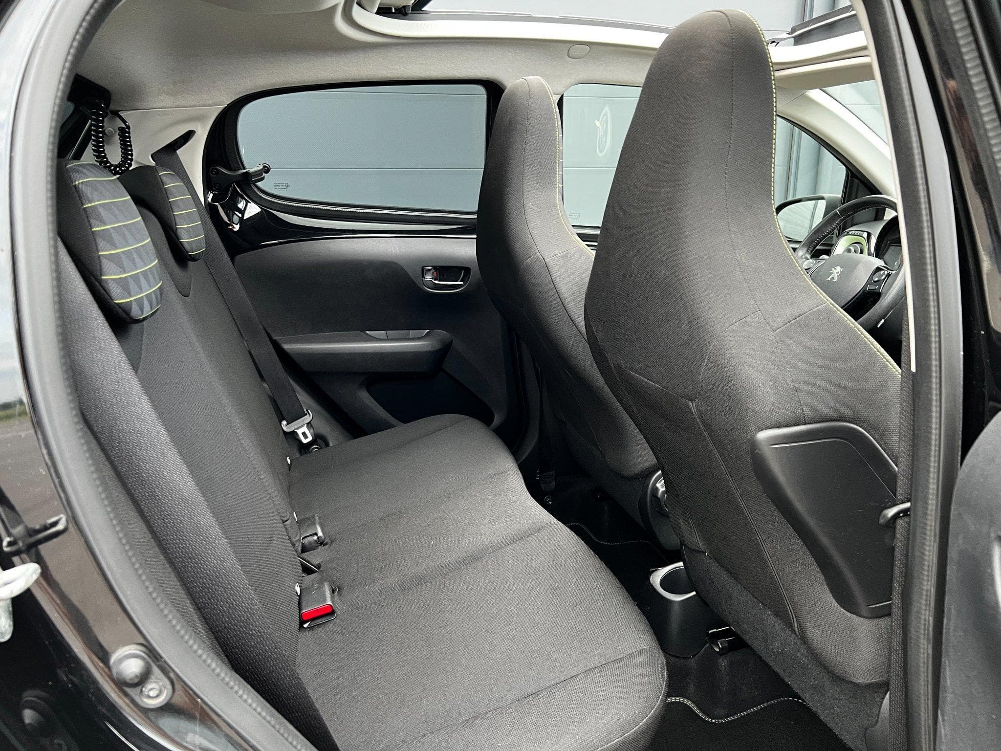 Peugeot 108 108 1.0 VTI Top! Collection *CABRIO* (2020) - Photo 10