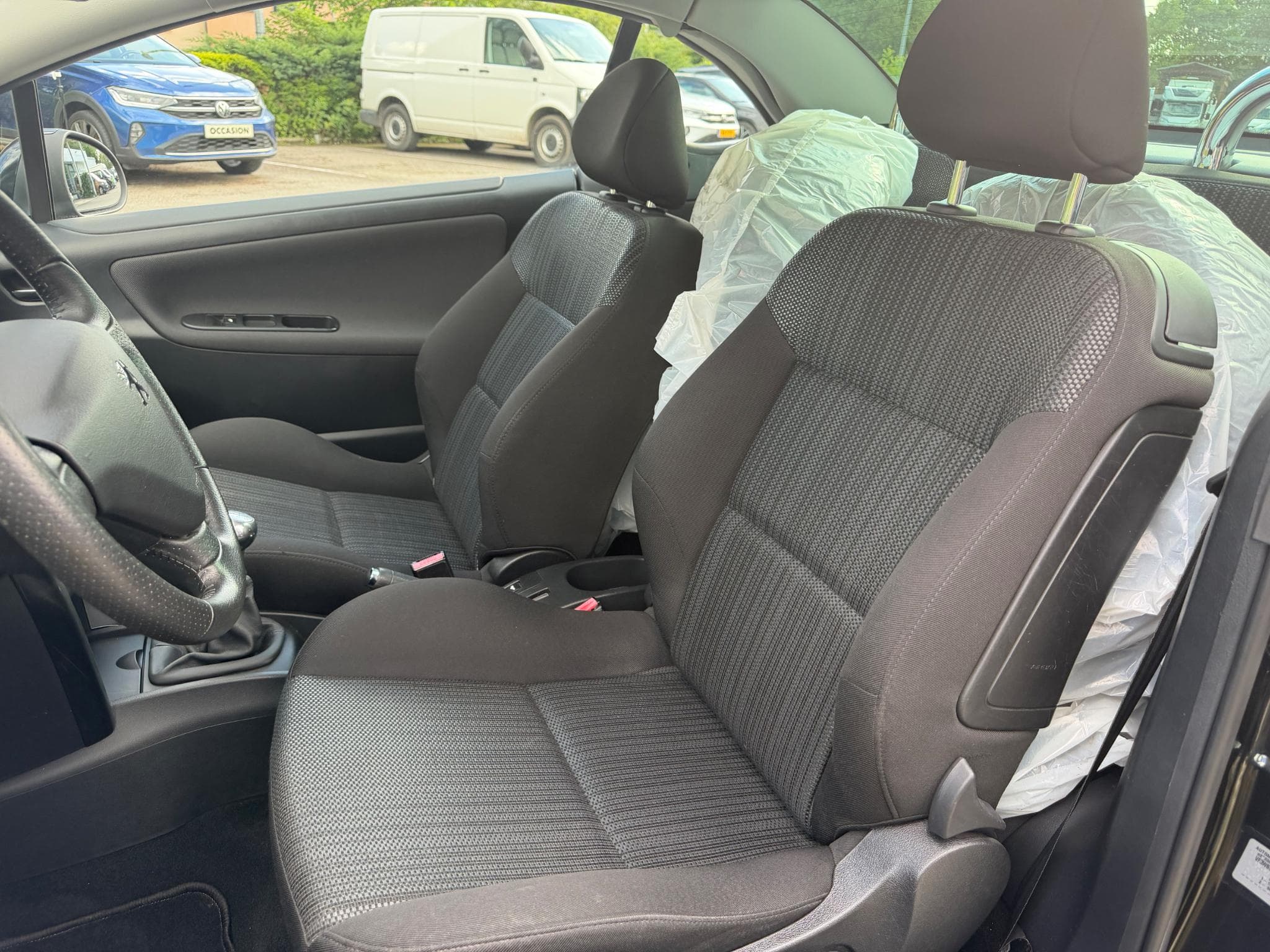 Peugeot 207 Cabriolet 1.6 Essence 88 kW BM 5 (2010) - Photo 4