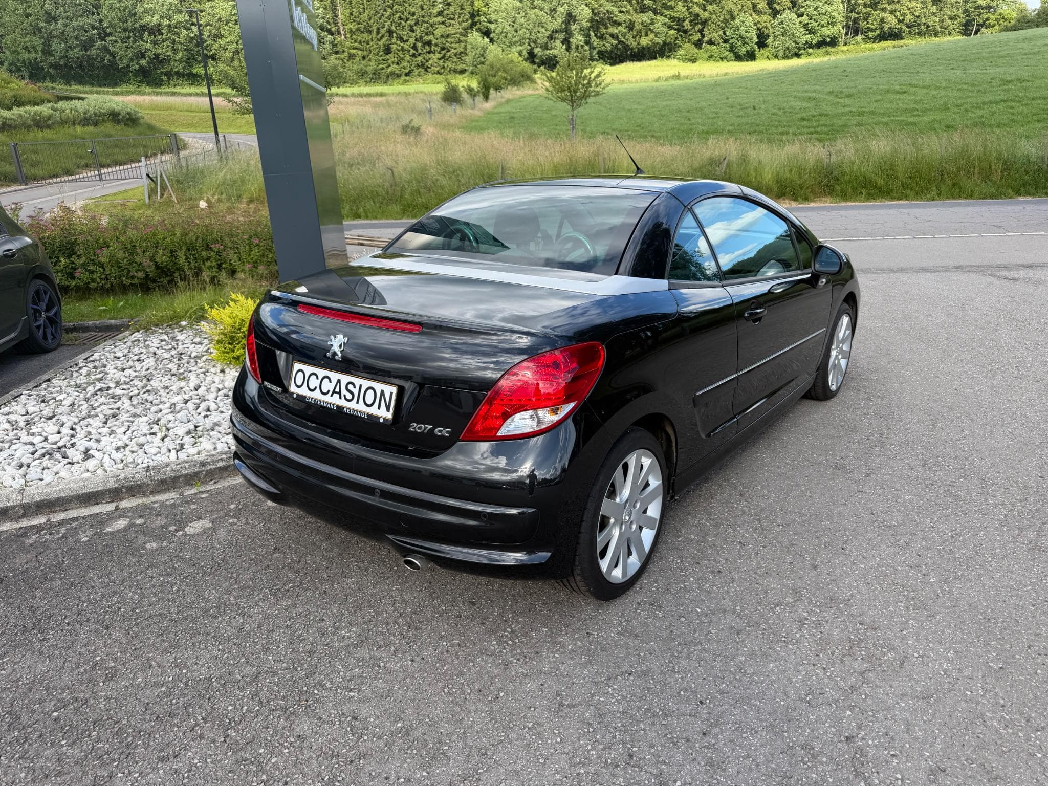 Peugeot 207 Cabriolet 1.6 Essence 88 kW BM 5 (2010) - Photo 2