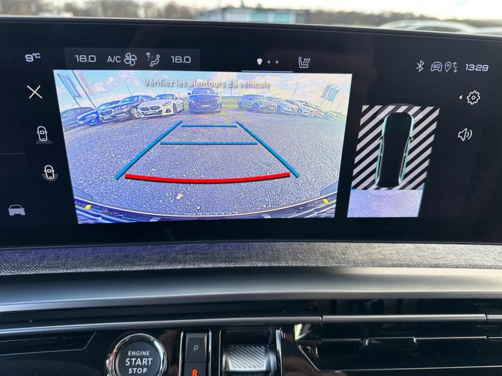 Peugeot 5008 e-GT Line / Essence (2024) - Photo 16