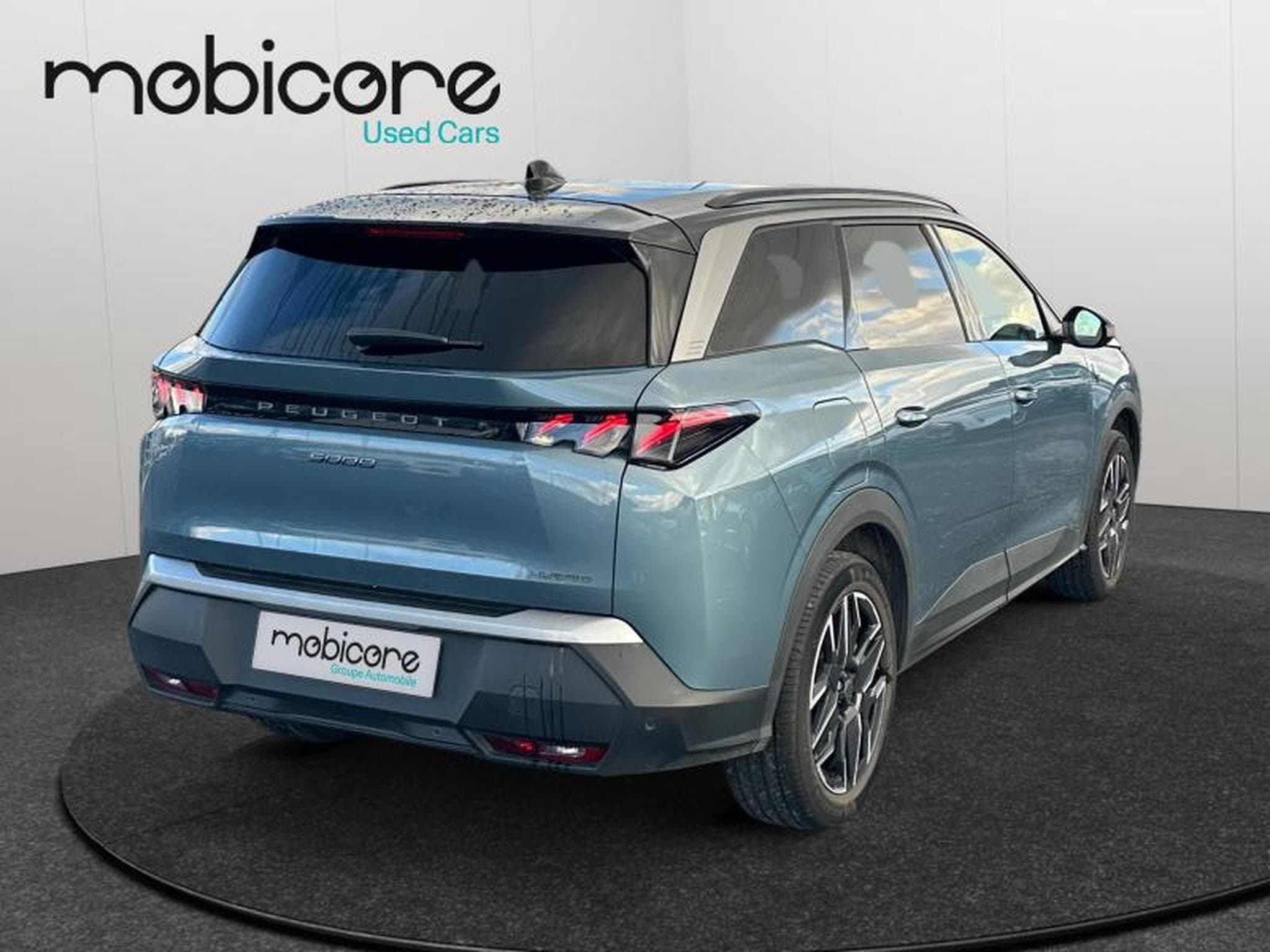 Peugeot 5008 e-GT Line / Essence (2024) - Photo 2