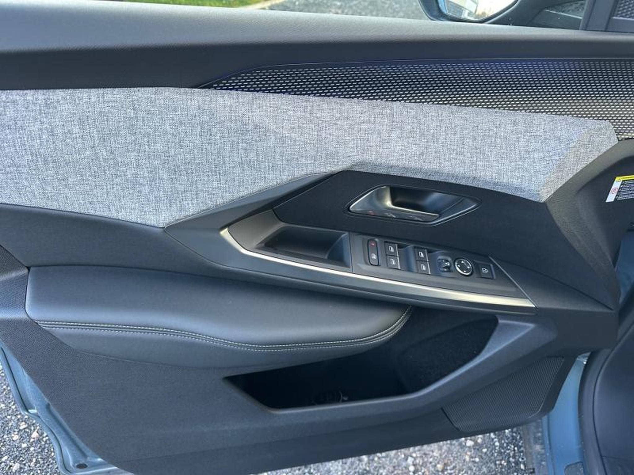 Peugeot 5008 e-GT Line / Essence (2024) - Photo 20