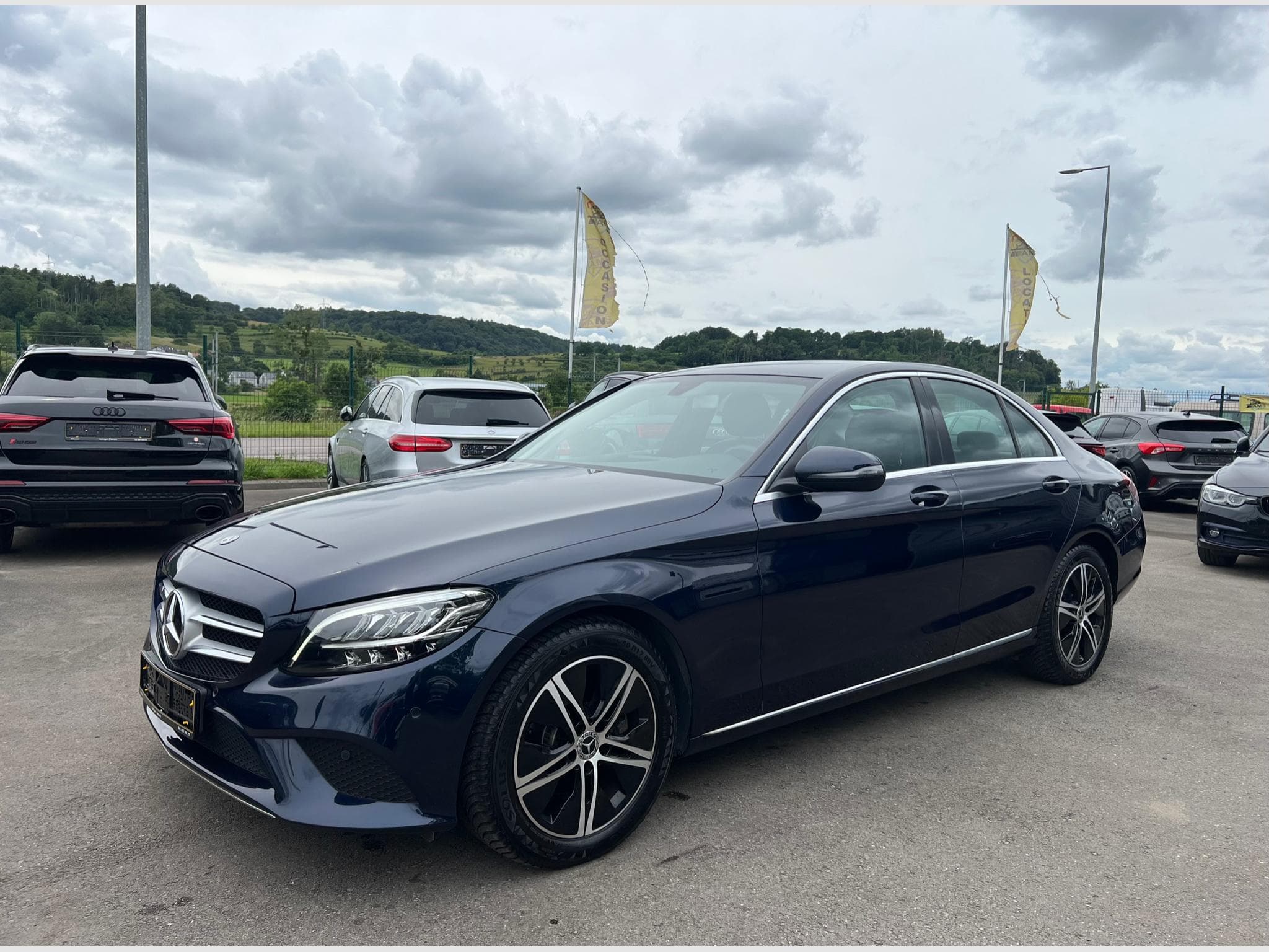 Mercedes C 200 C200d 9G-Tronic Avantgarde LED (2019) - Photo 1