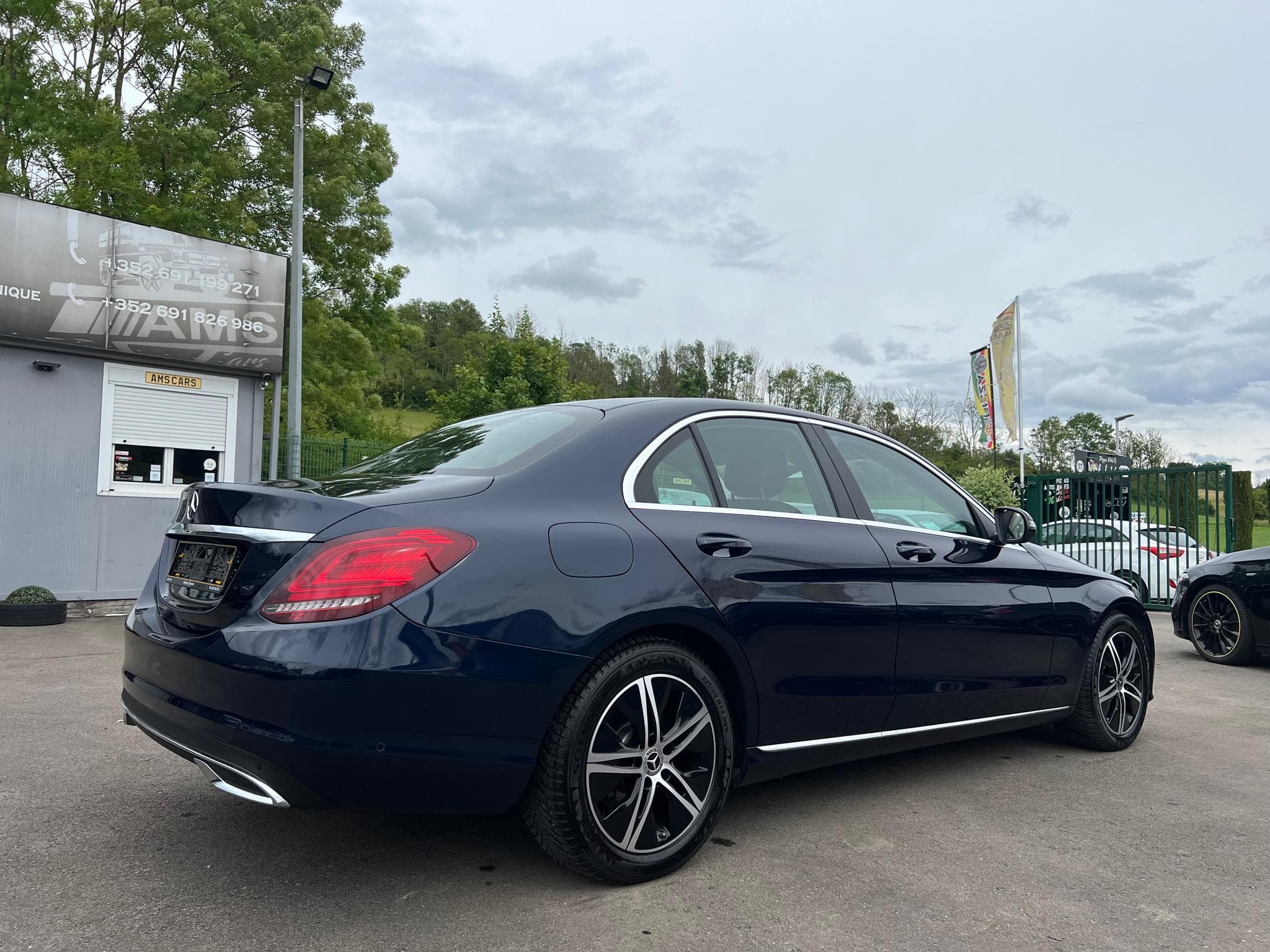 Mercedes C 200 C200d 9G-Tronic Avantgarde LED (2019) - Photo 4