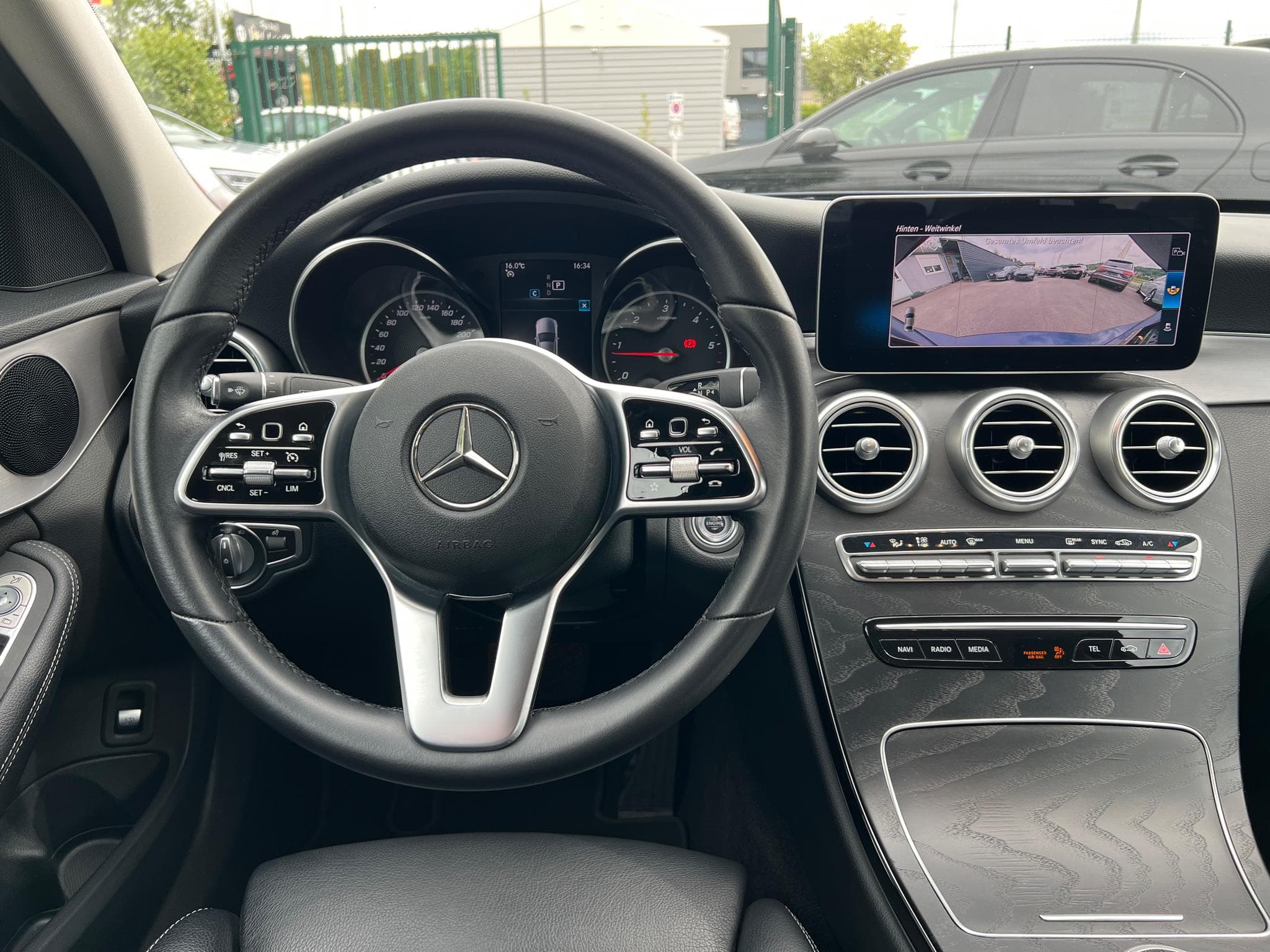 Mercedes C 200 C200d 9G-Tronic Avantgarde LED (2019) - Photo 9