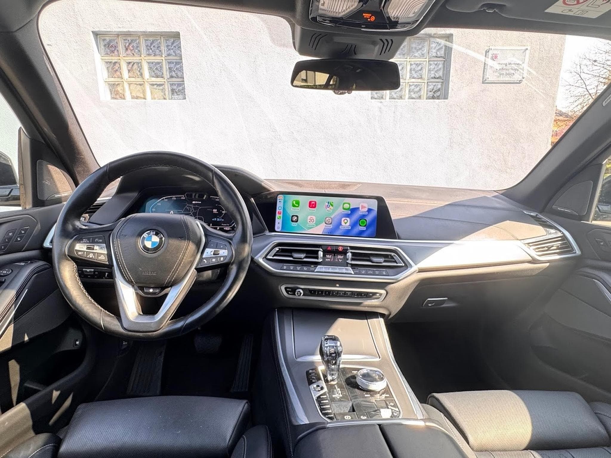 BMW X5 45E X-DRIVE 394 INDIVIDUAL ATTELAGE CARNET 1ERE MAIN APPLE C (2020) - Photo 13