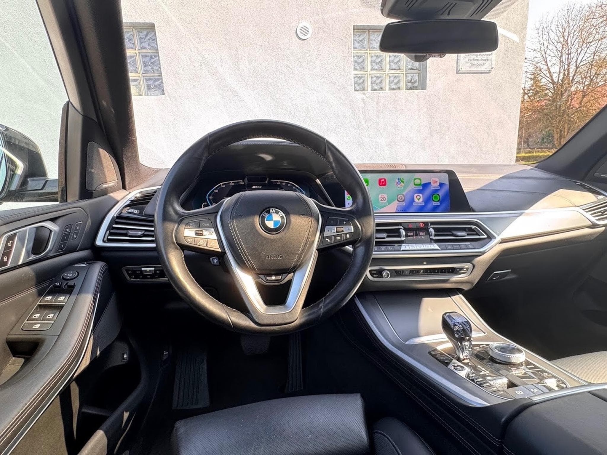 BMW X5 45E X-DRIVE 394 INDIVIDUAL ATTELAGE CARNET 1ERE MAIN APPLE C (2020) - Photo 14