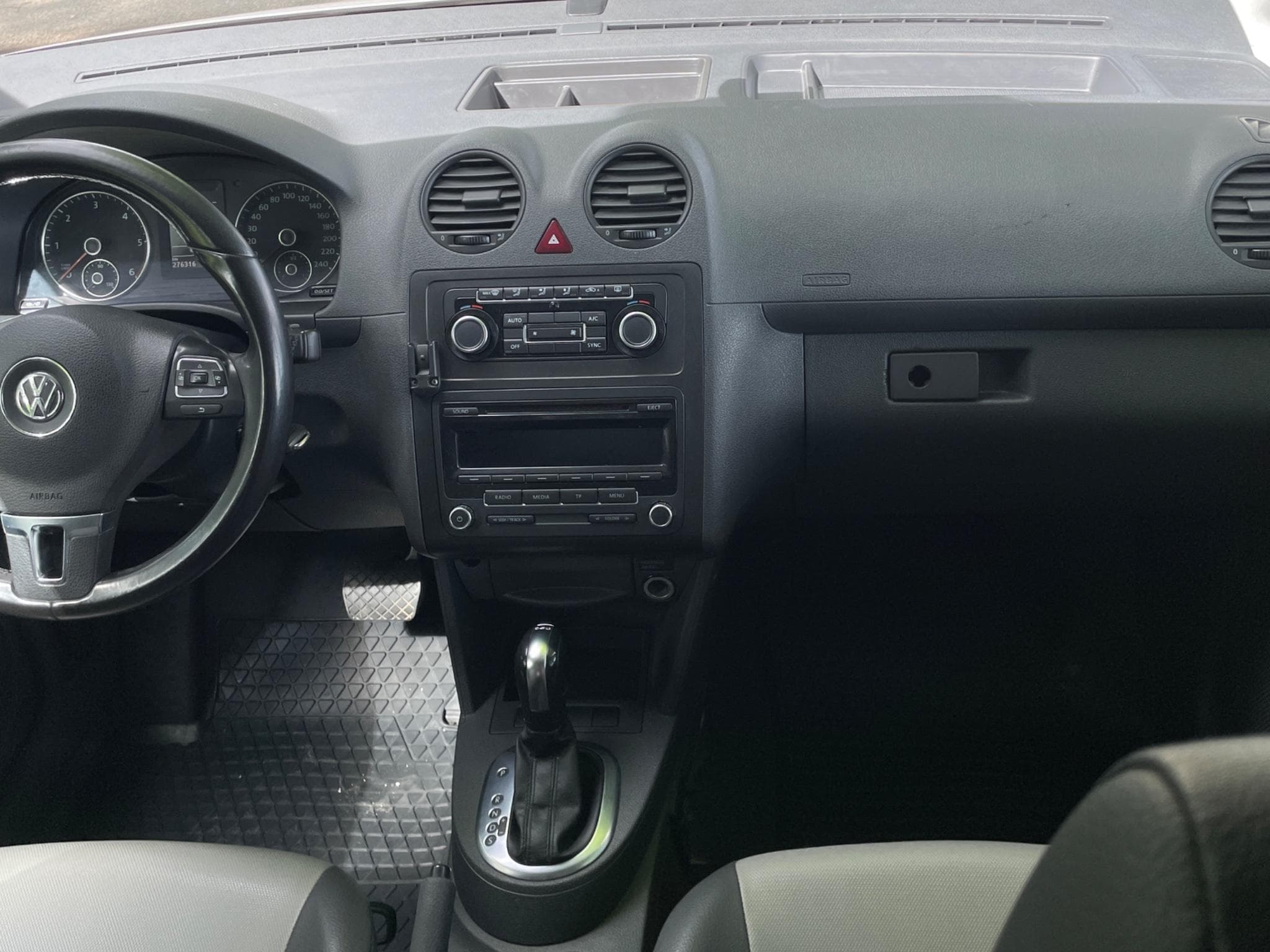 VW Caddy 2.0 Tdi 140 ps 4Motion DSG Maxi (2013) - Foto 3