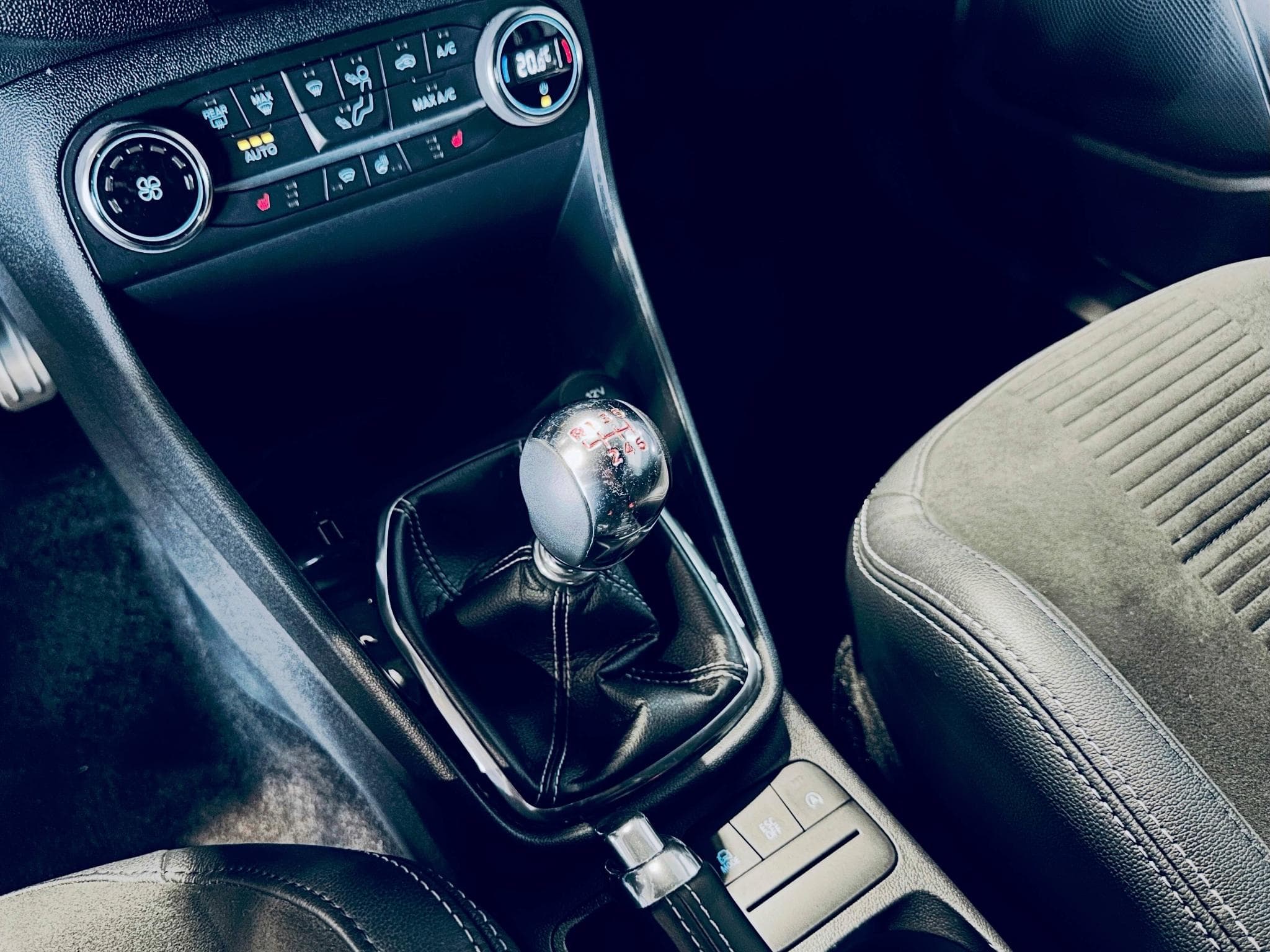 Ford Fiesta FIESTA ST PERFORMANCE (2020) - Photo 11