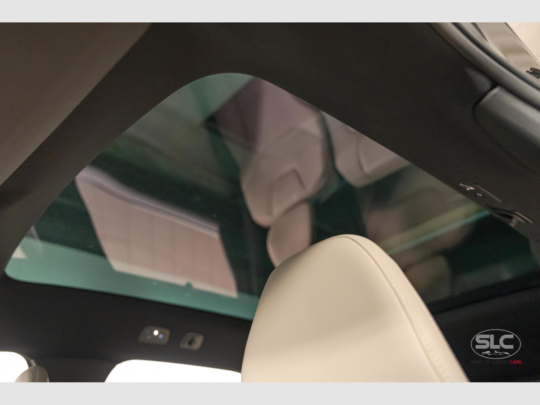 Volvo EX90 408 Hp Plus Pure Electric AWD 7 Seats (2025) - Photo 11