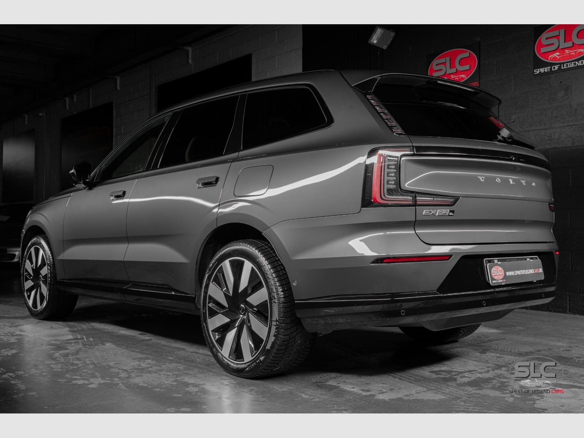 Volvo EX90 408 Hp Plus Pure Electric AWD 7 Seats (2025) - Photo 3