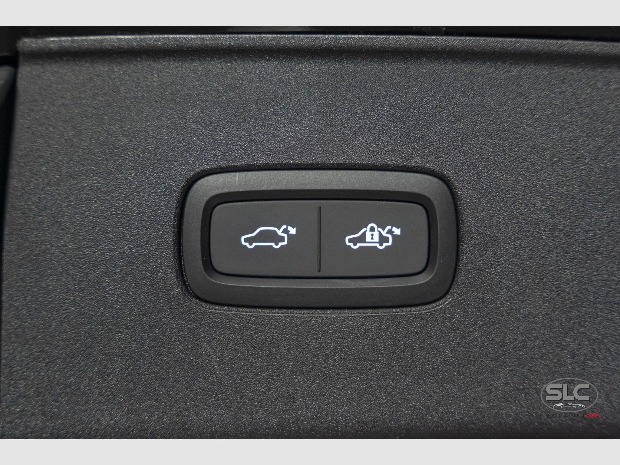 Volvo EX90 408 Hp Plus Pure Electric AWD 7 Seats (2025) - Photo 13