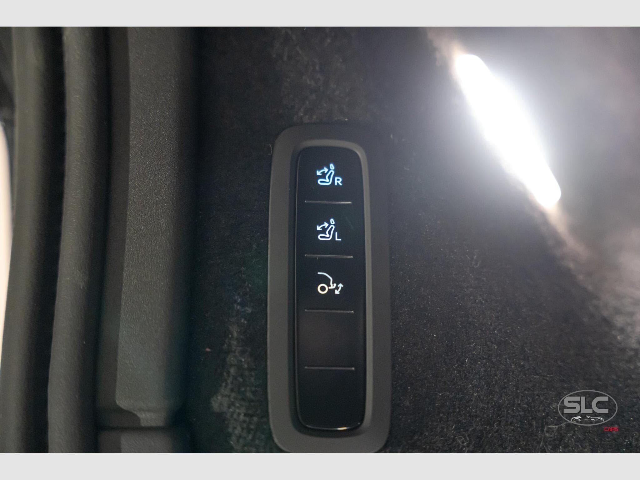 Volvo EX90 408 Hp Plus Pure Electric AWD 7 Seats (2025) - Photo 14