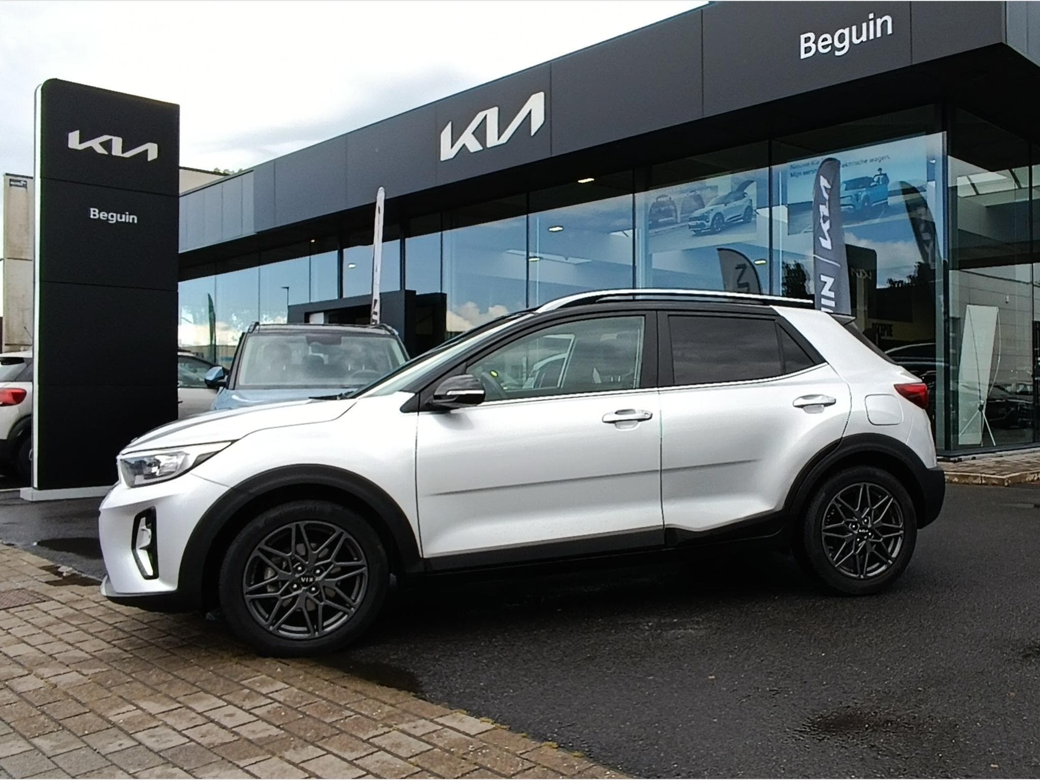 Kia Stonic 1.0 Crossover 1.0 DST Black Edition (2023) - Photo 1