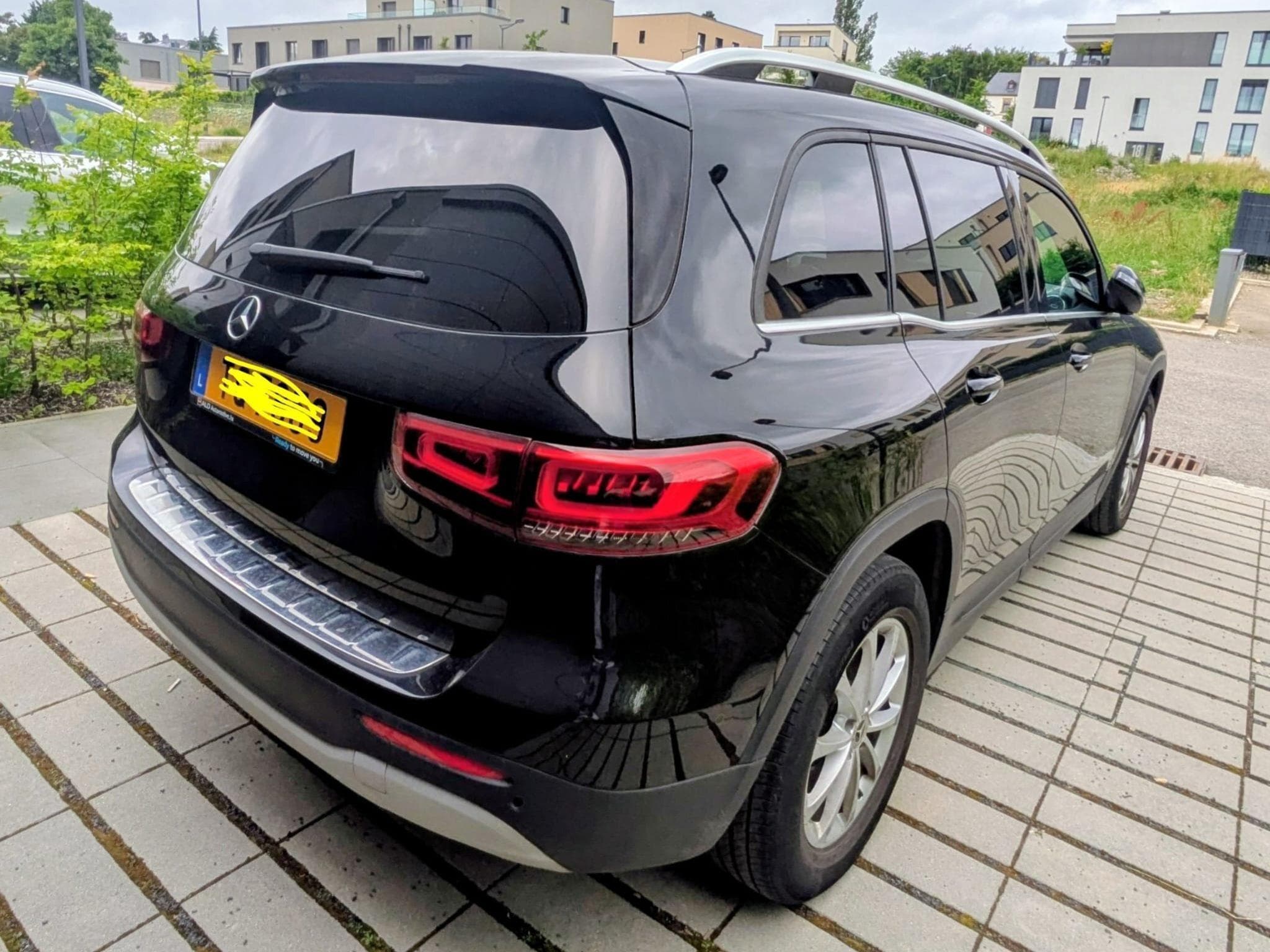 Mercedes GLB 200 Business Line (2023) - Photo 2