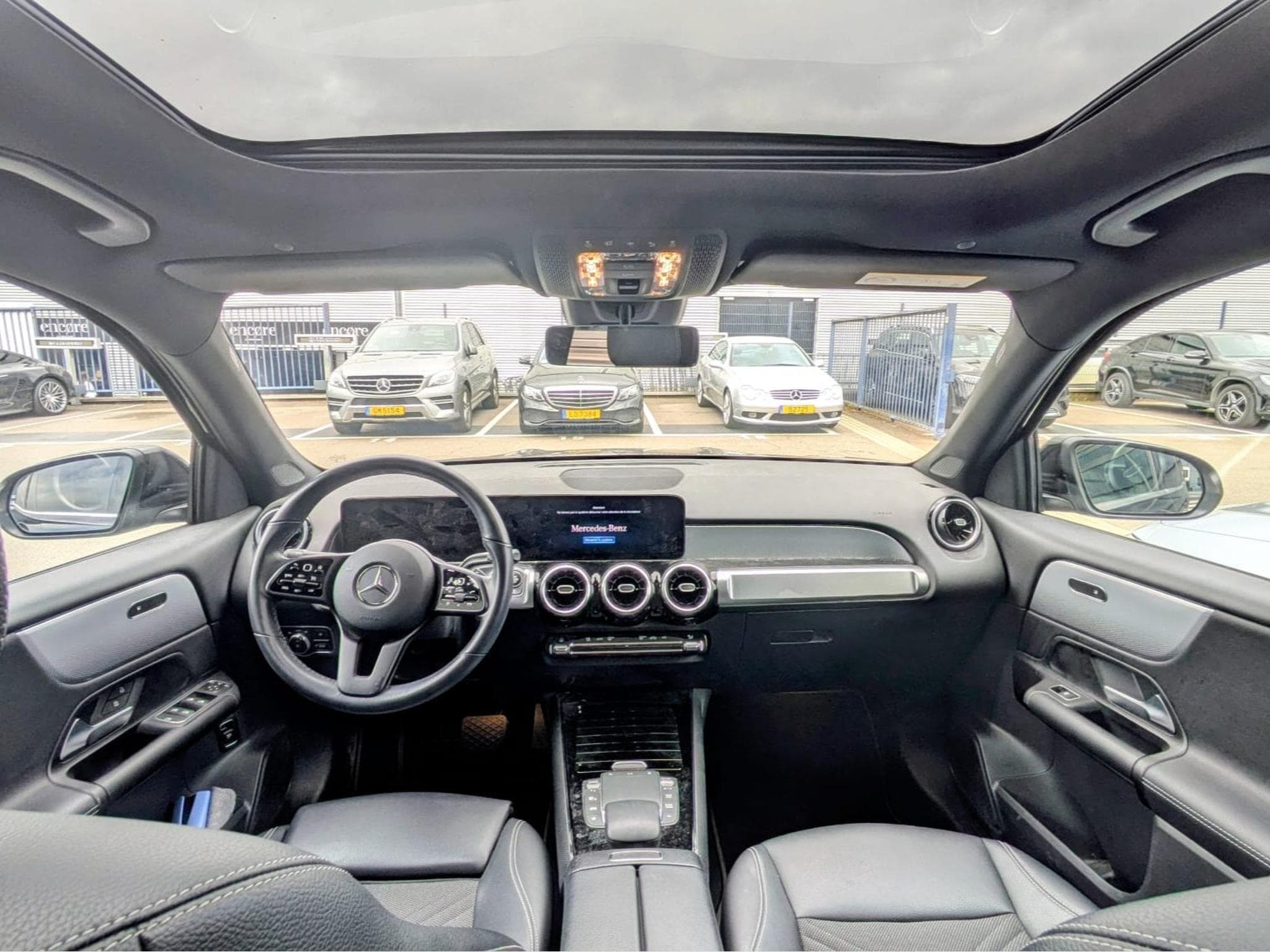 Mercedes GLB 200 Business Line (2023) - Photo 3