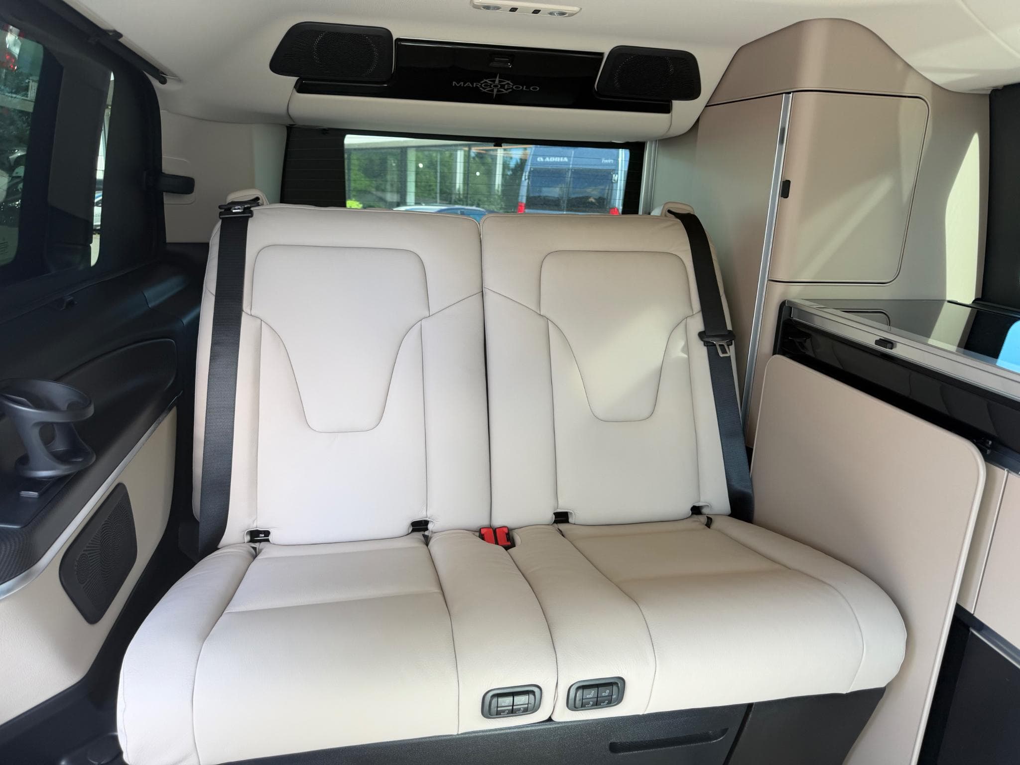 Mercedes V Marco Polo 300d L2 4Matic 174 kW Automatik (2026) - Foto 7