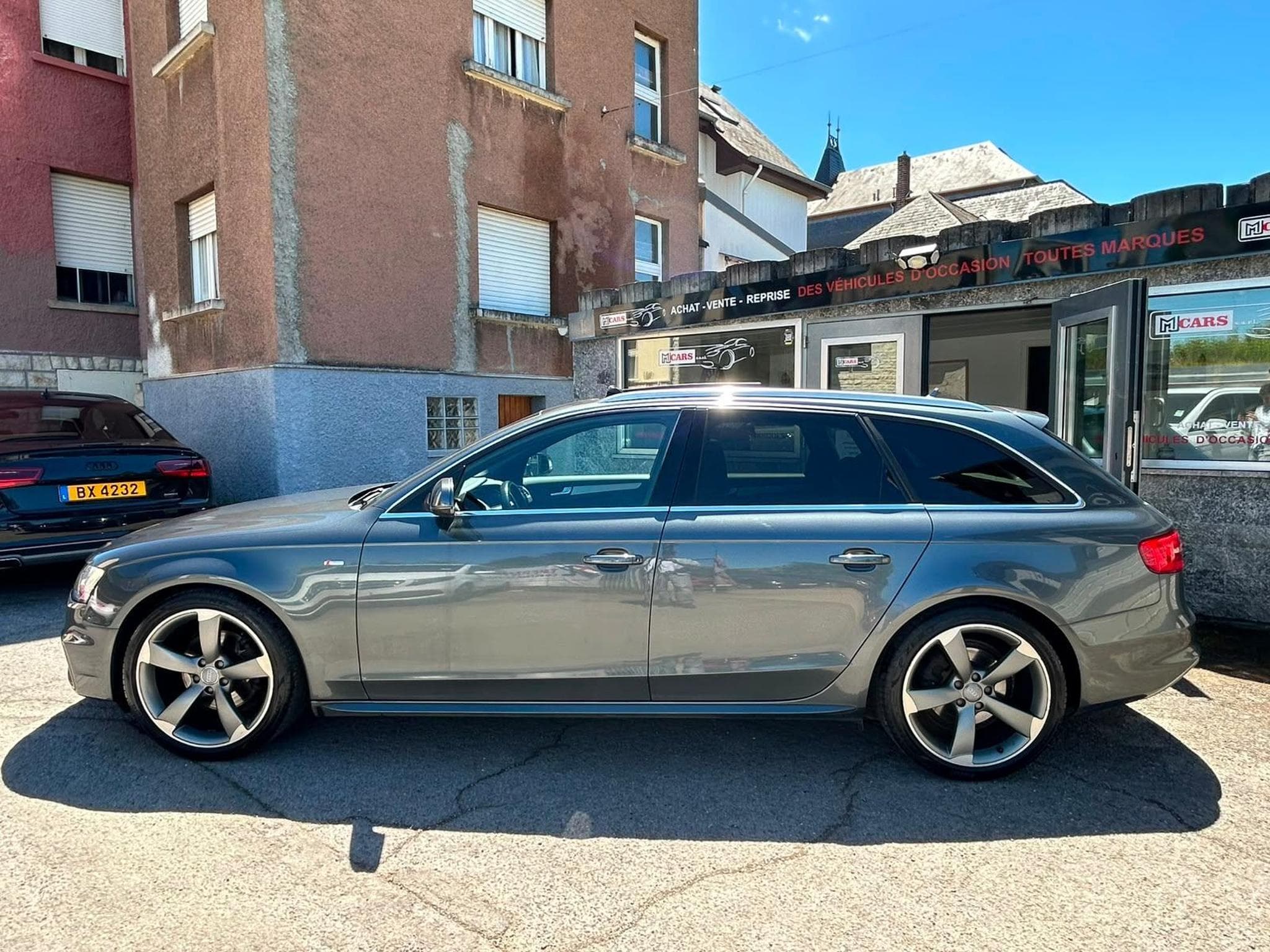 Audi A4 AVANT 2.0 TDI 150CV AUTOMATIQUE 3XSLINE PANORAMA CUIR LED (2014) - Photo 3