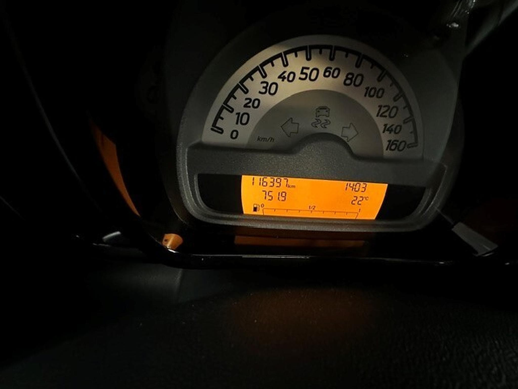 Smart Fortwo 52kw coupé softouch edition BoConcept (2013) - Photo 15