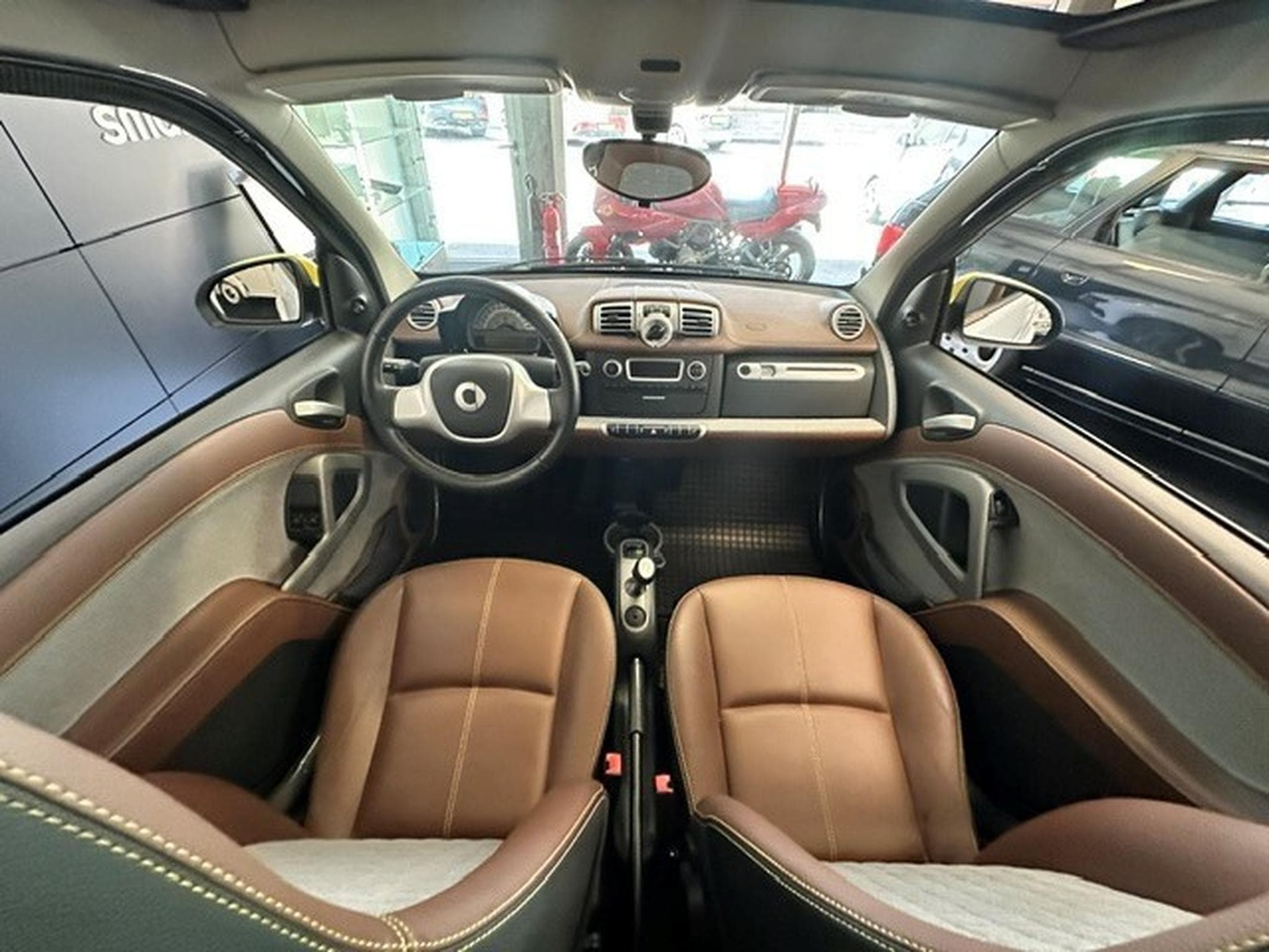 Smart Fortwo 52kw coupé softouch edition BoConcept (2013) - Photo 9