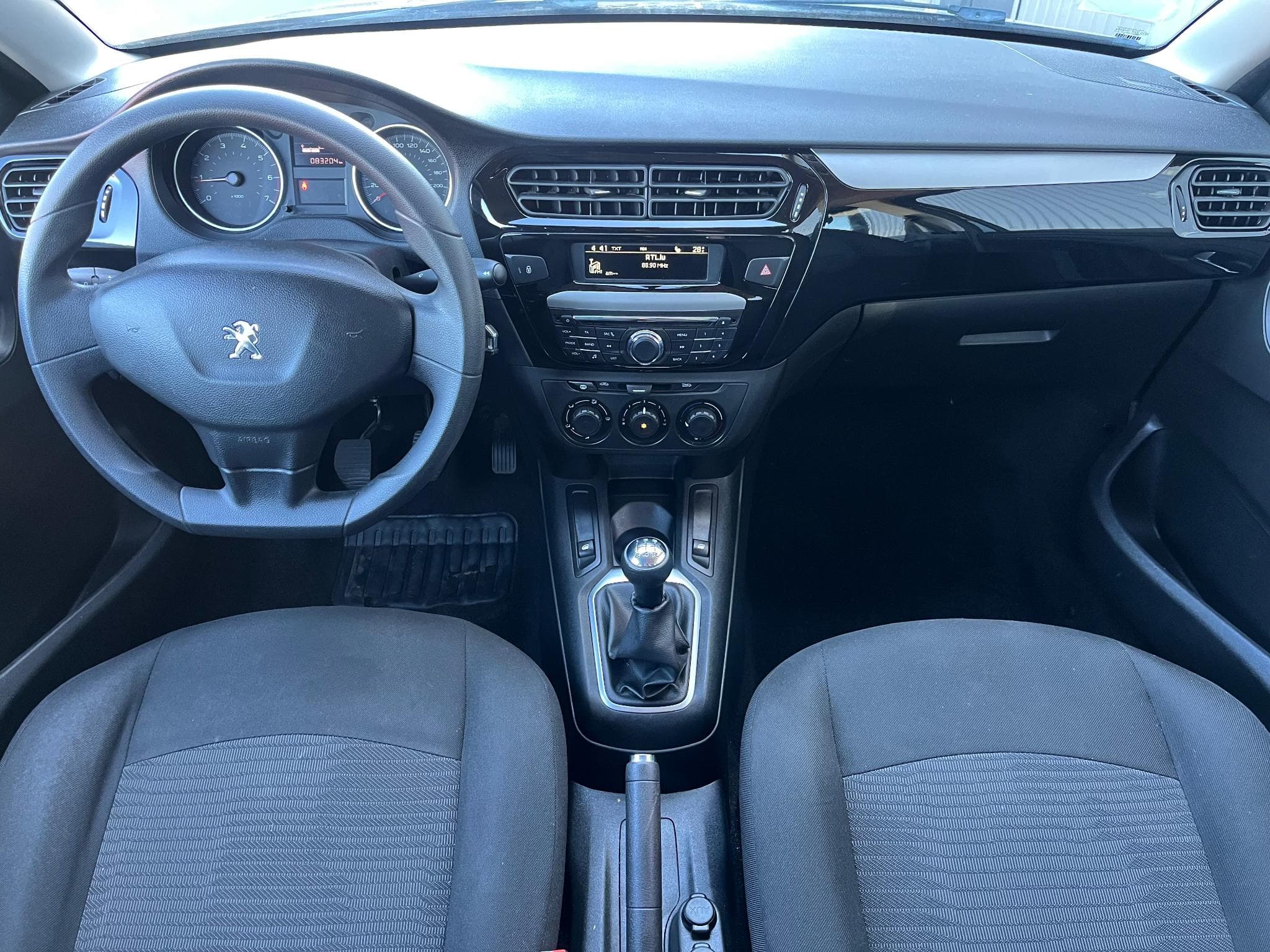 Peugeot 301 1.6 HDI (2016) - Foto 11