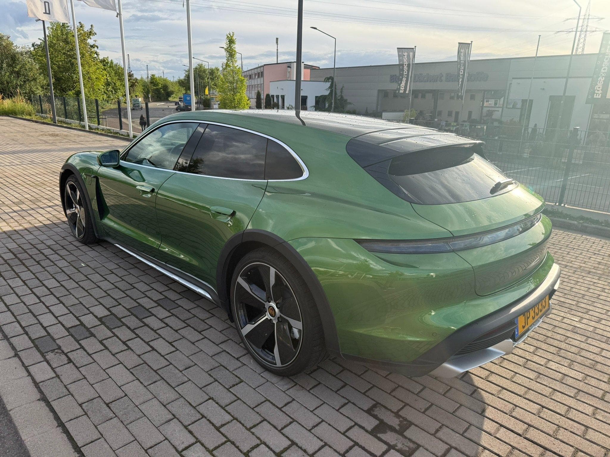 Porsche Taycan Turbo - Cross Turismo (2022) - Foto 3