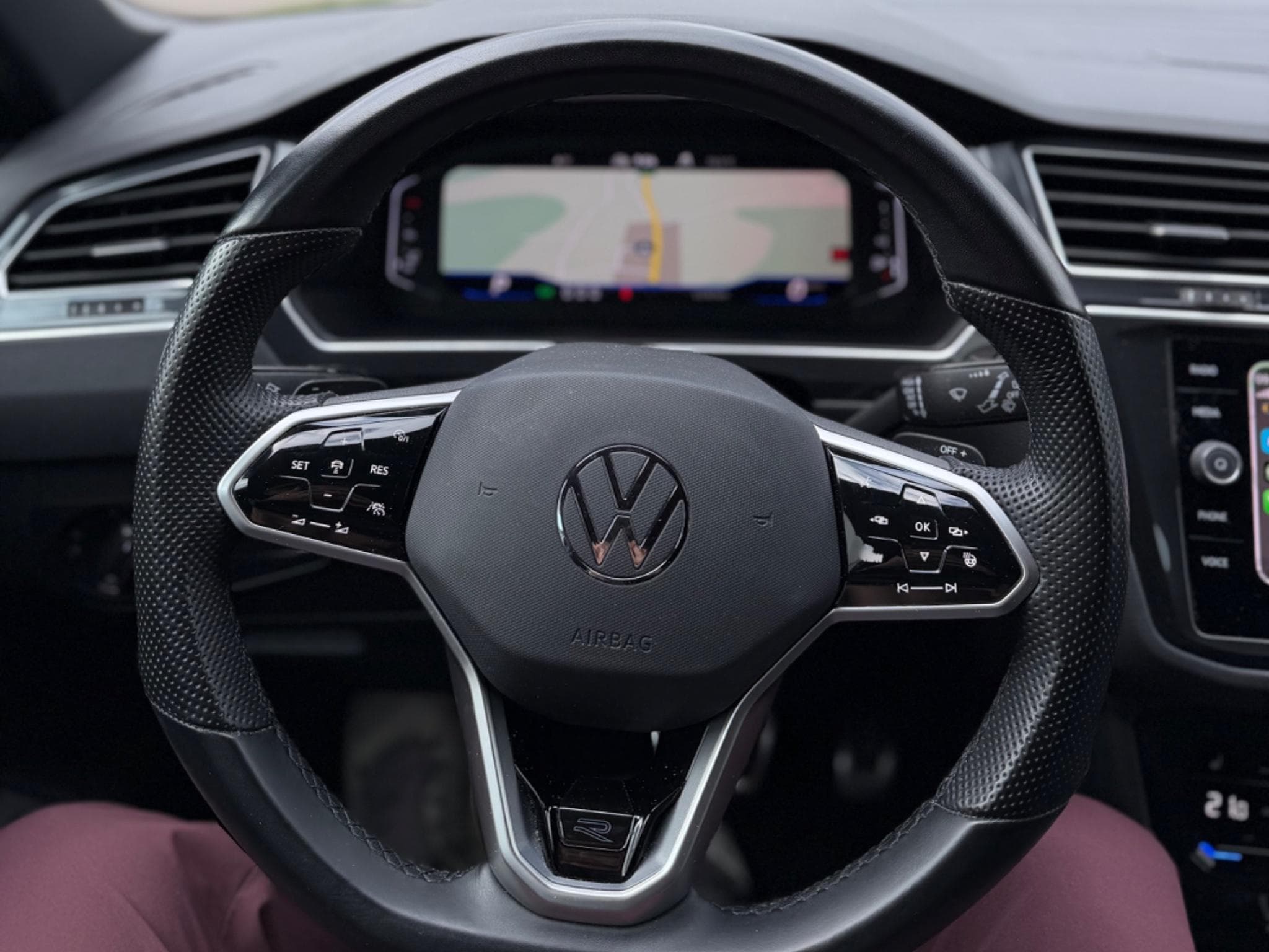 VW Tiguan R-Line 4Motion (2021) - Photo 9